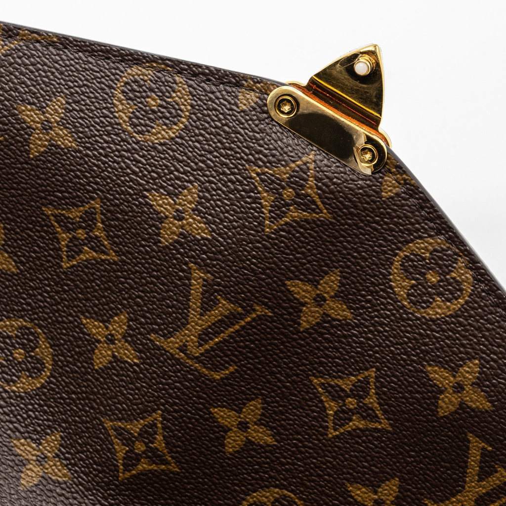 louis-vuitton-pochette-metis-monogram-canvas-ghw-14