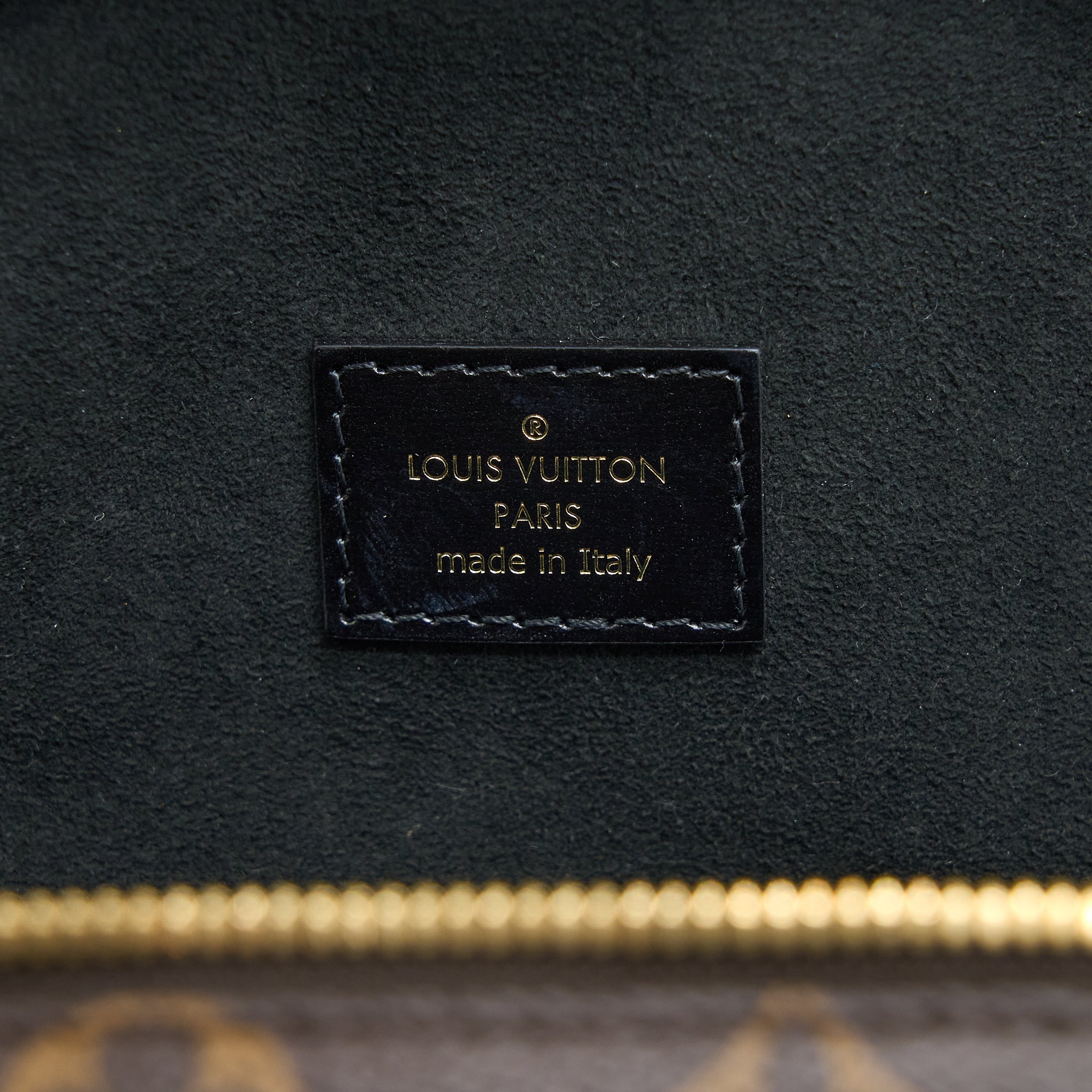 louis-vuitton-vanity-pm-monogram-canvas-ghw-1