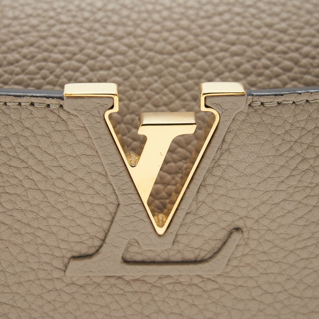 louis-vuitton-capucines-bb-taurillon-galet-ghw