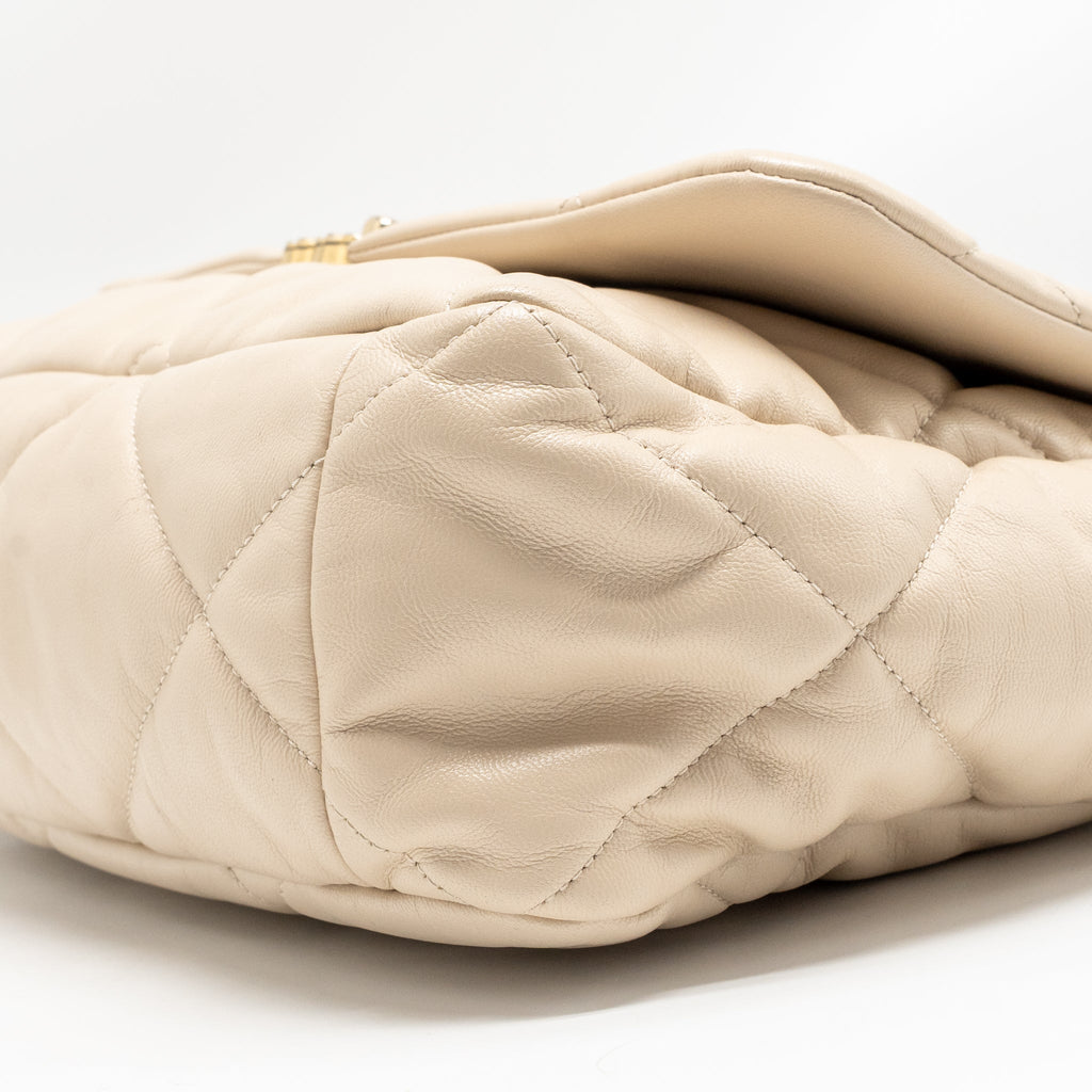 chanel-maxi-19-bag-goatskin-beige-multicolor-hardware-1