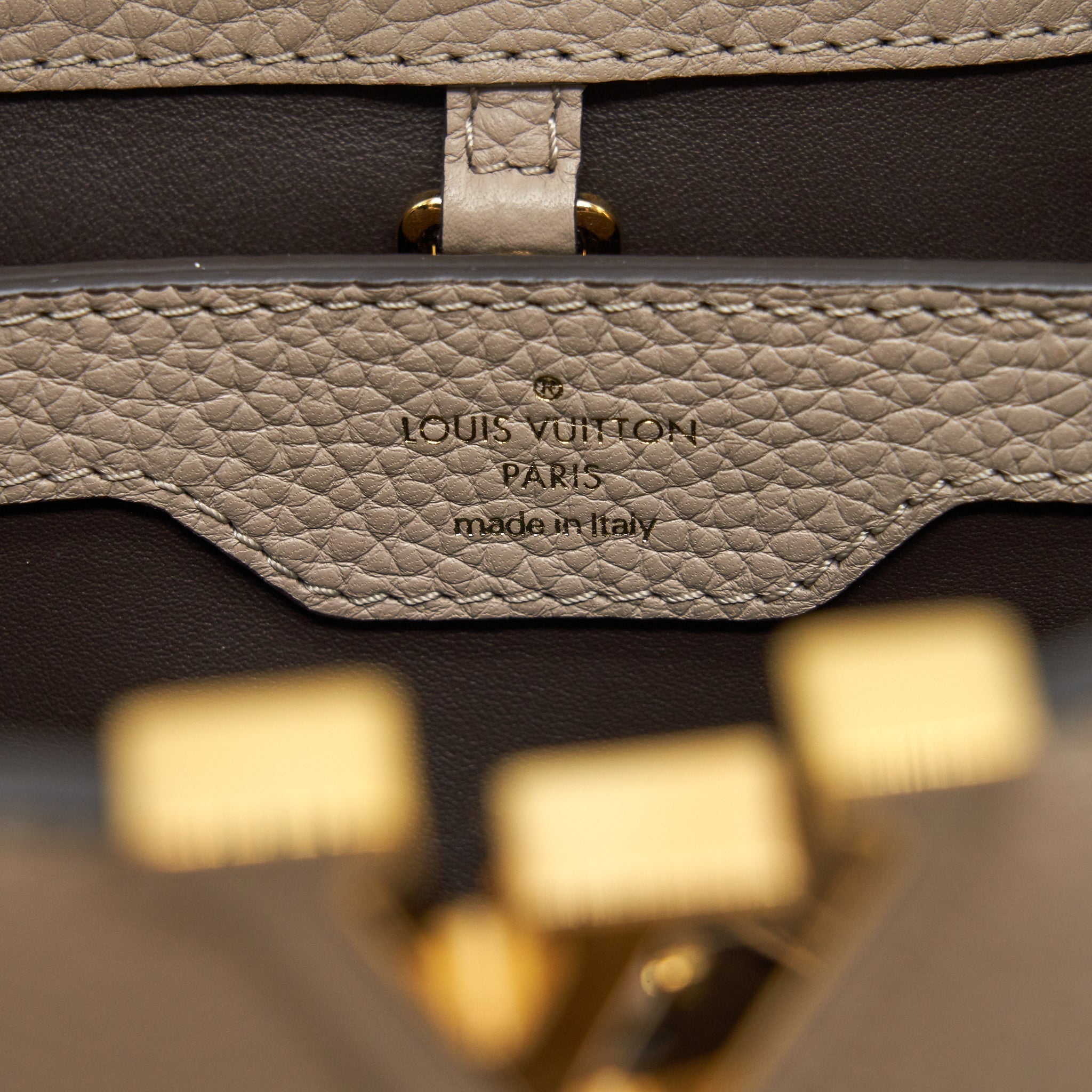 louis-vuitton-capucines-bb-taurillon-galet-ghw
