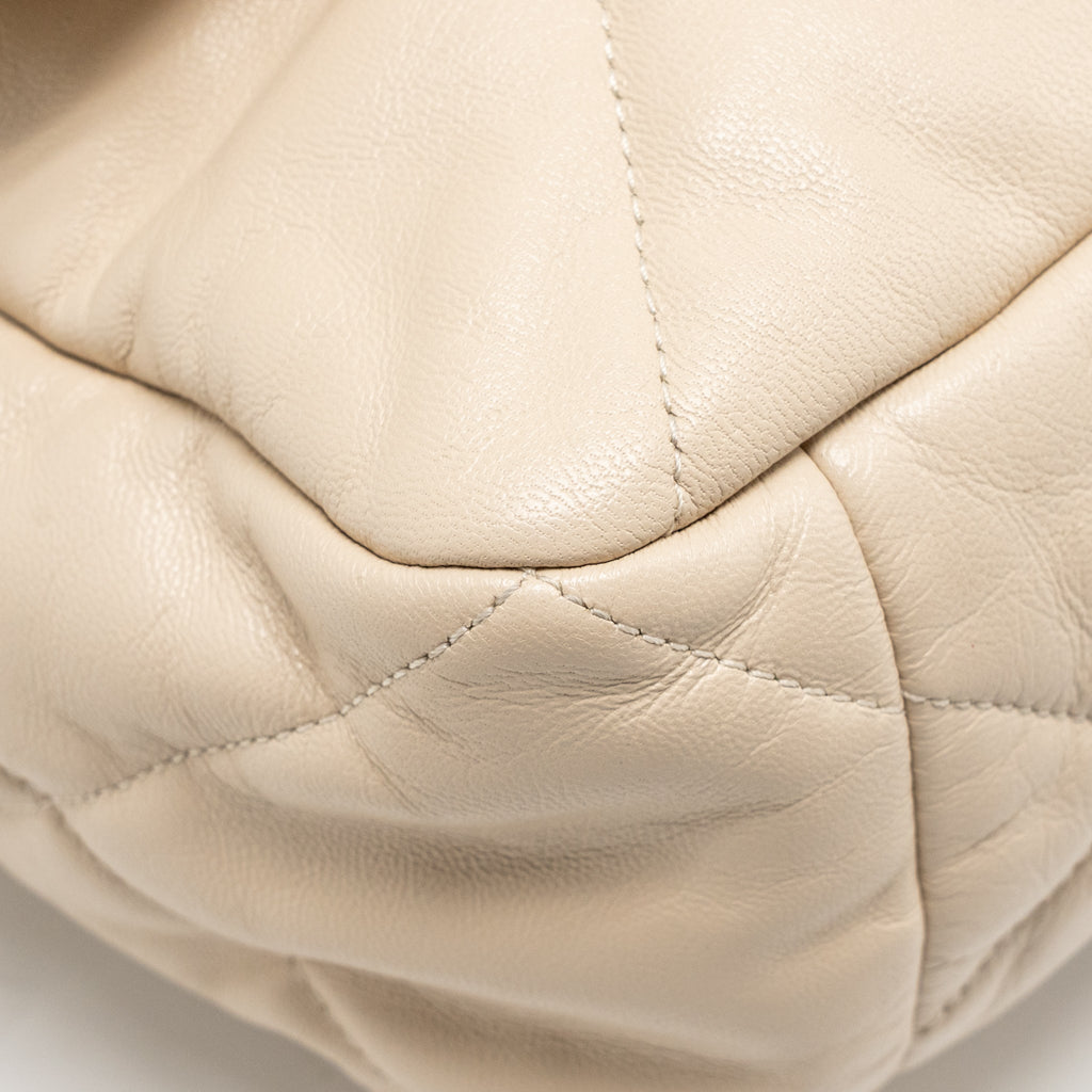 chanel-maxi-19-bag-goatskin-beige-multicolor-hardware-1