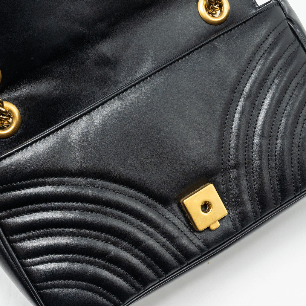 gucci-small-gg-marmont-shoulder-bag-calfskin-black-ghw
