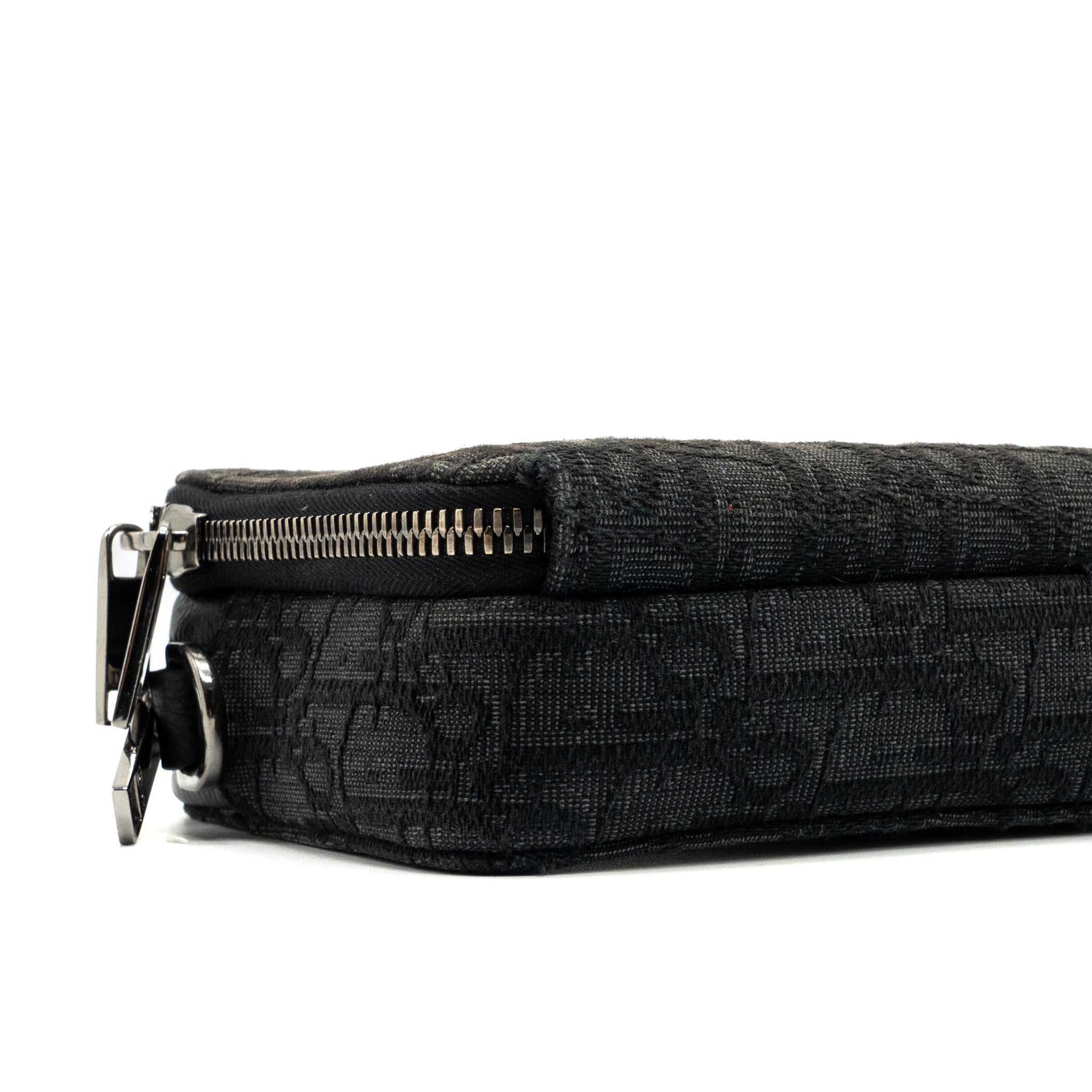 dior-pouch-with-strap-black-dior-oblique-jacquard-shw