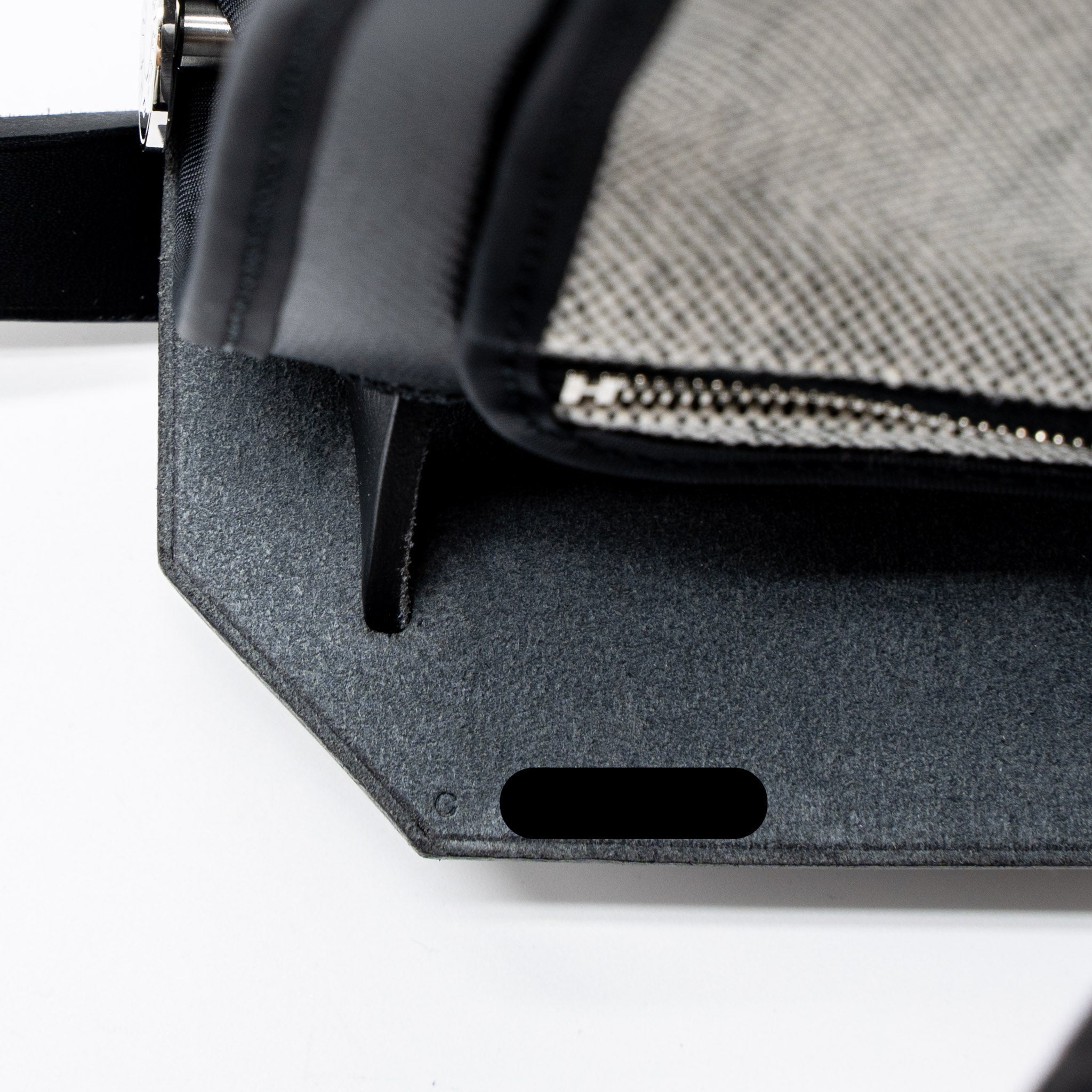 hermes-herbag-31-berline-canvas-vache-hunter-black-shw-stamp-c