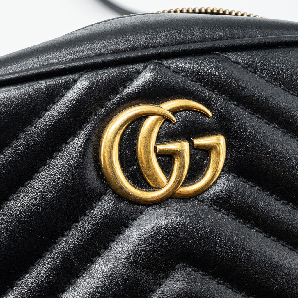 gucci-gg-marmont-camera-bag-black-ghw-1