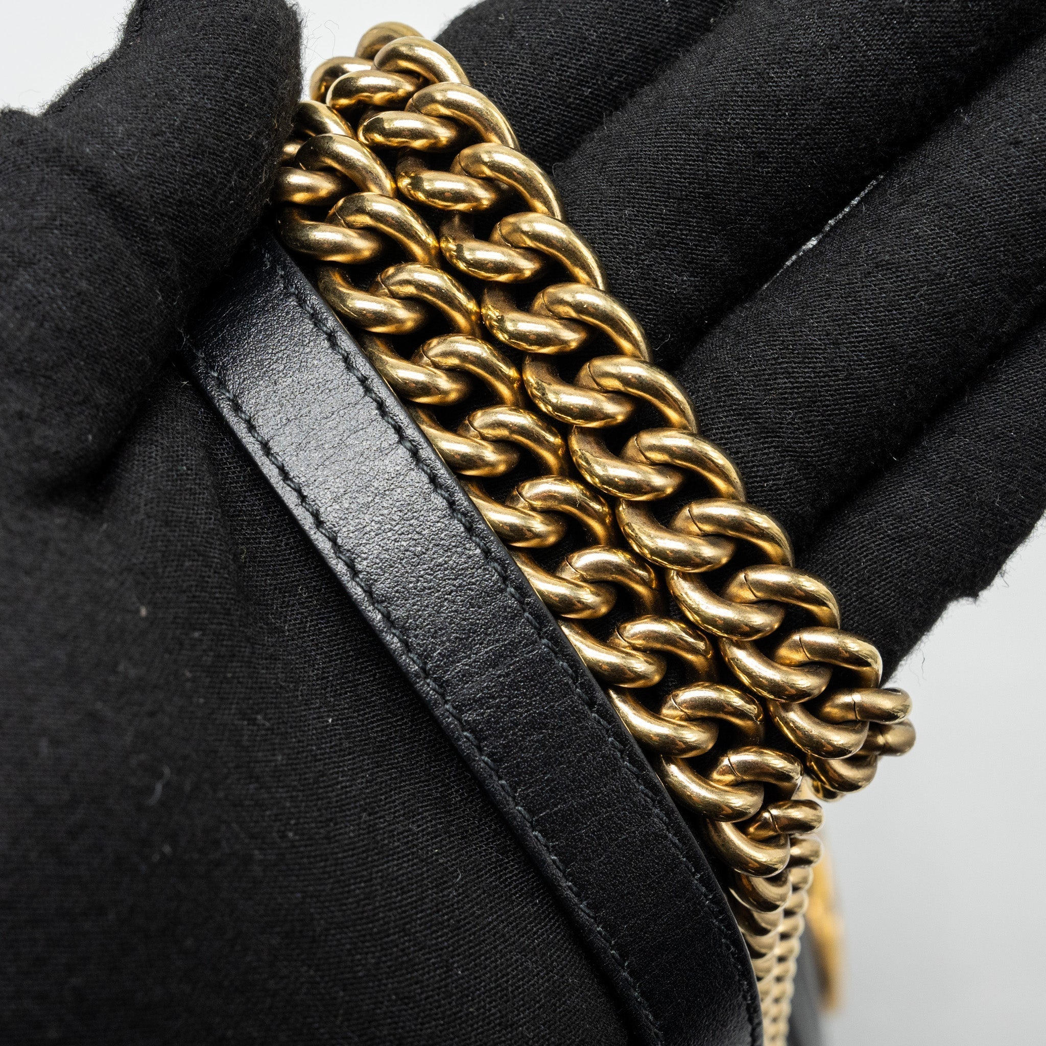 gucci-small-gg-marmont-shoulder-bag-calfskin-black-ghw