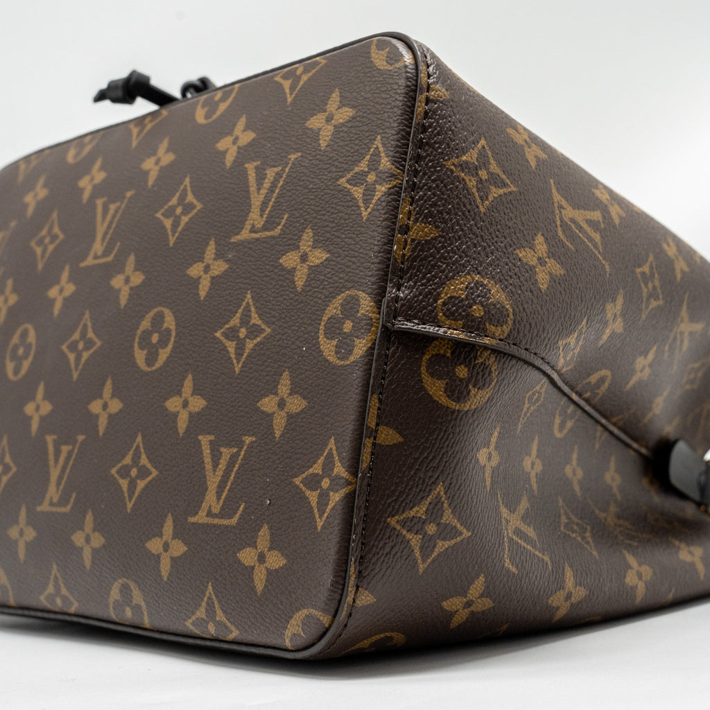 louis-vuitton-neo-noe-monogram-canvas-black-ghw-2