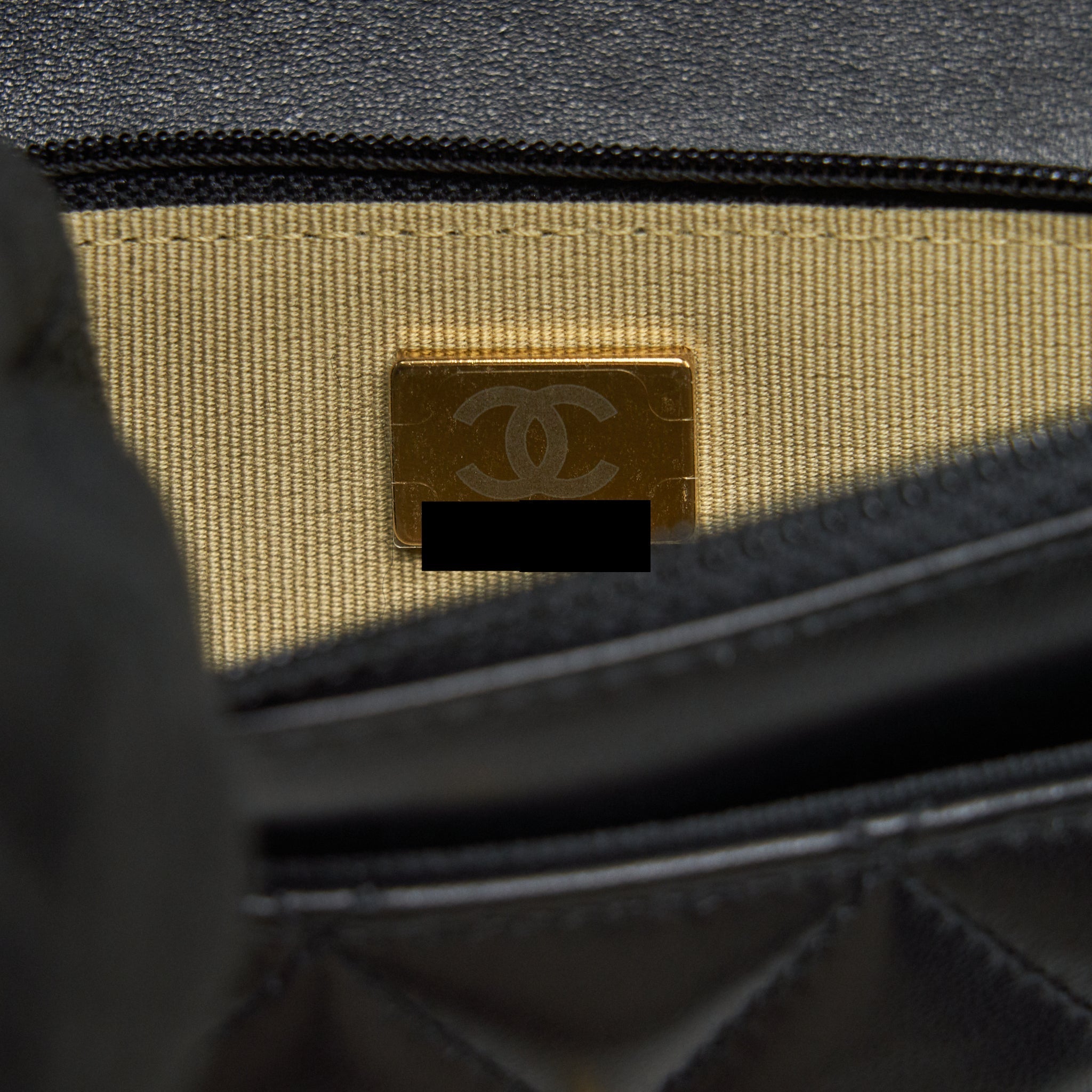 chanel-pearl-crush-wallet-on-chain-lambskin-black-ghw-microchip