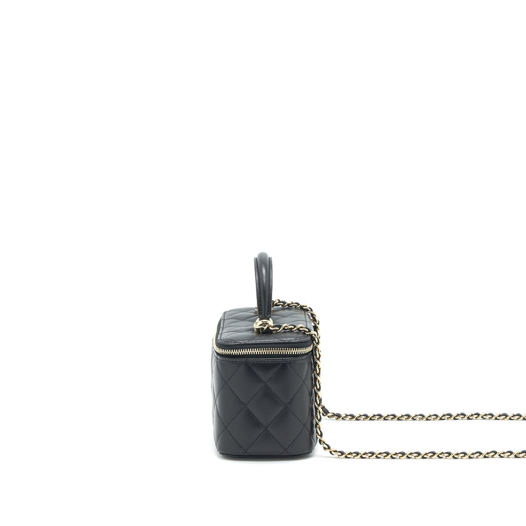 chanel-21k-top-handle-rectangular-vanity-with-chain-black-lghw-1