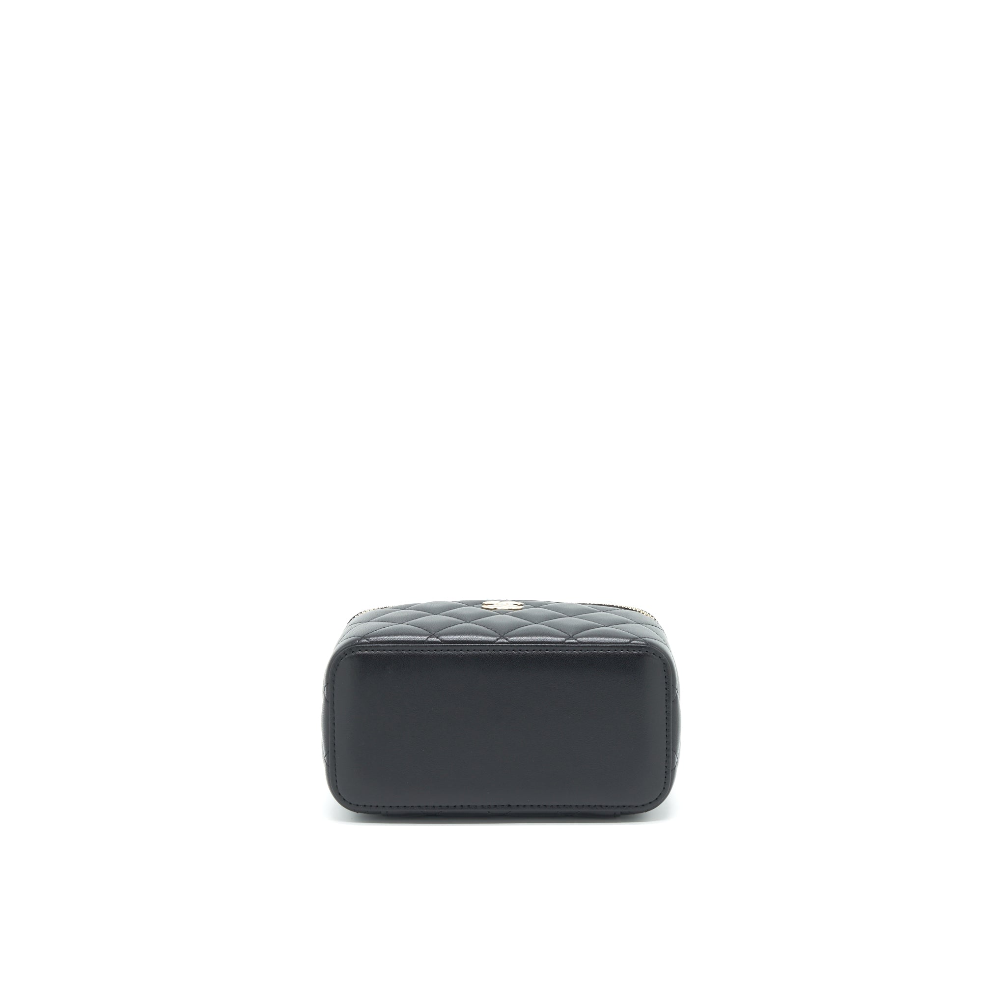 chanel-21k-top-handle-rectangular-vanity-with-chain-black-lghw-1