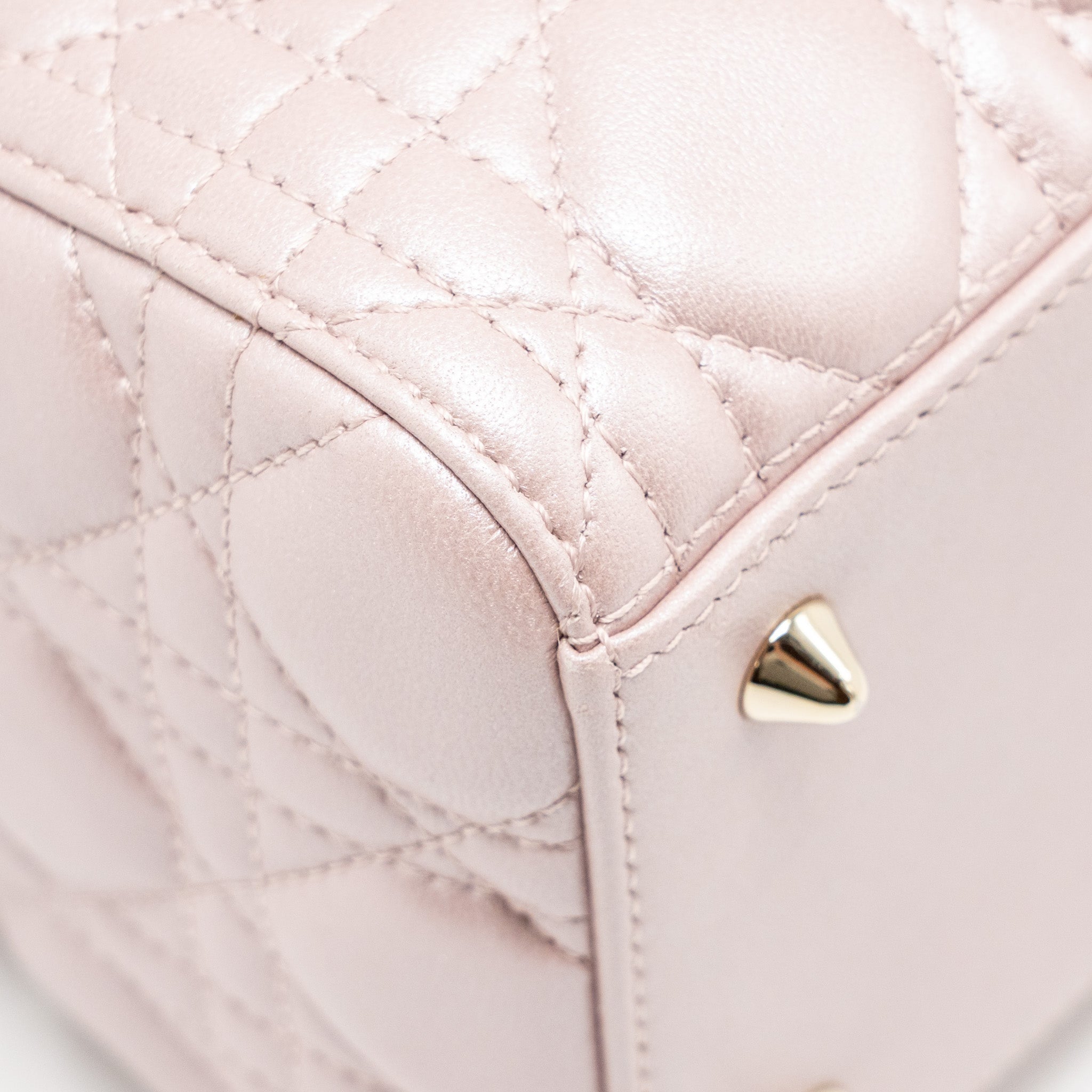dior-medium-lady-dior-lambskin-iridescent-pink-lghw-1