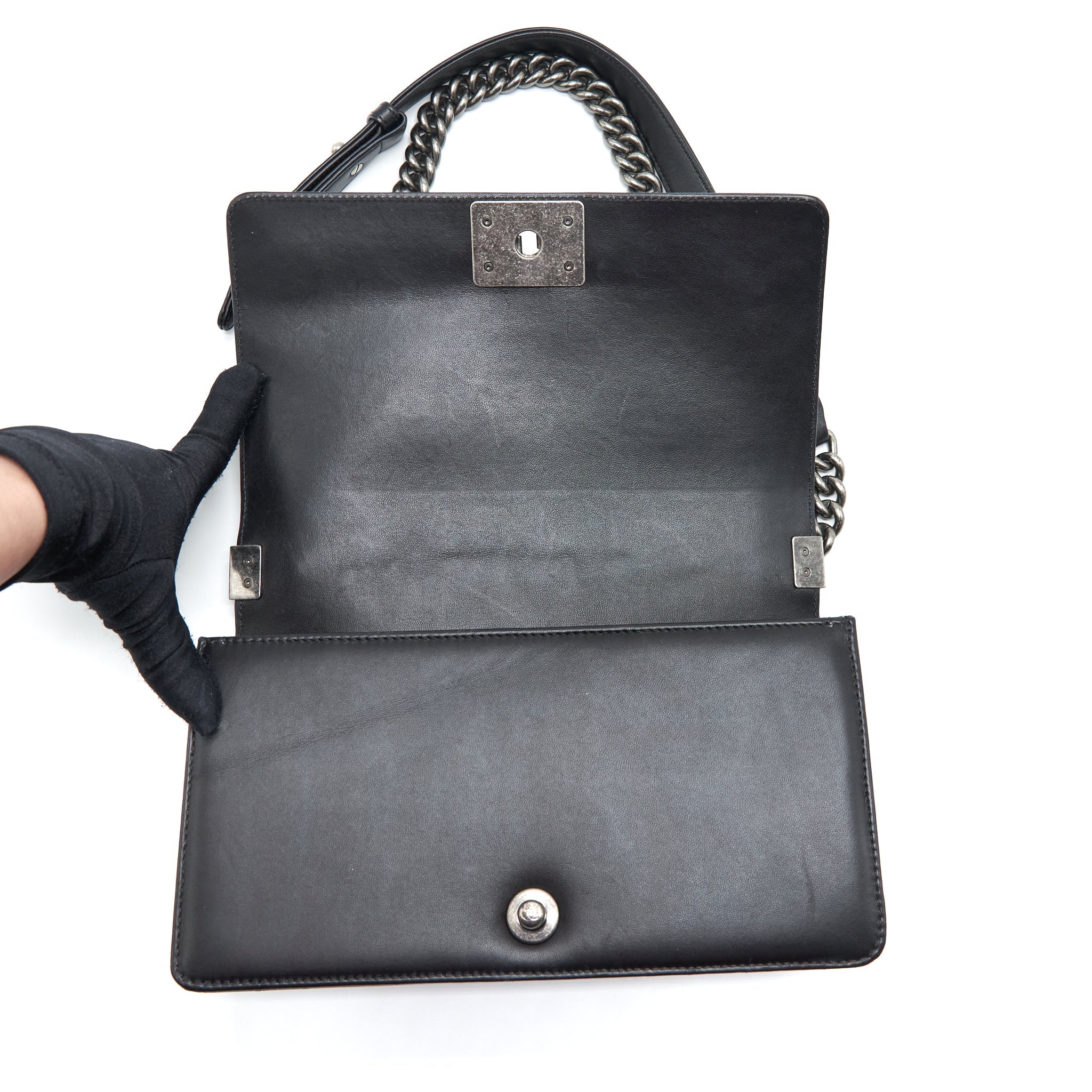 chanel-medium-boy-bag-lambskin-black-ruthenium-sliver-hardware