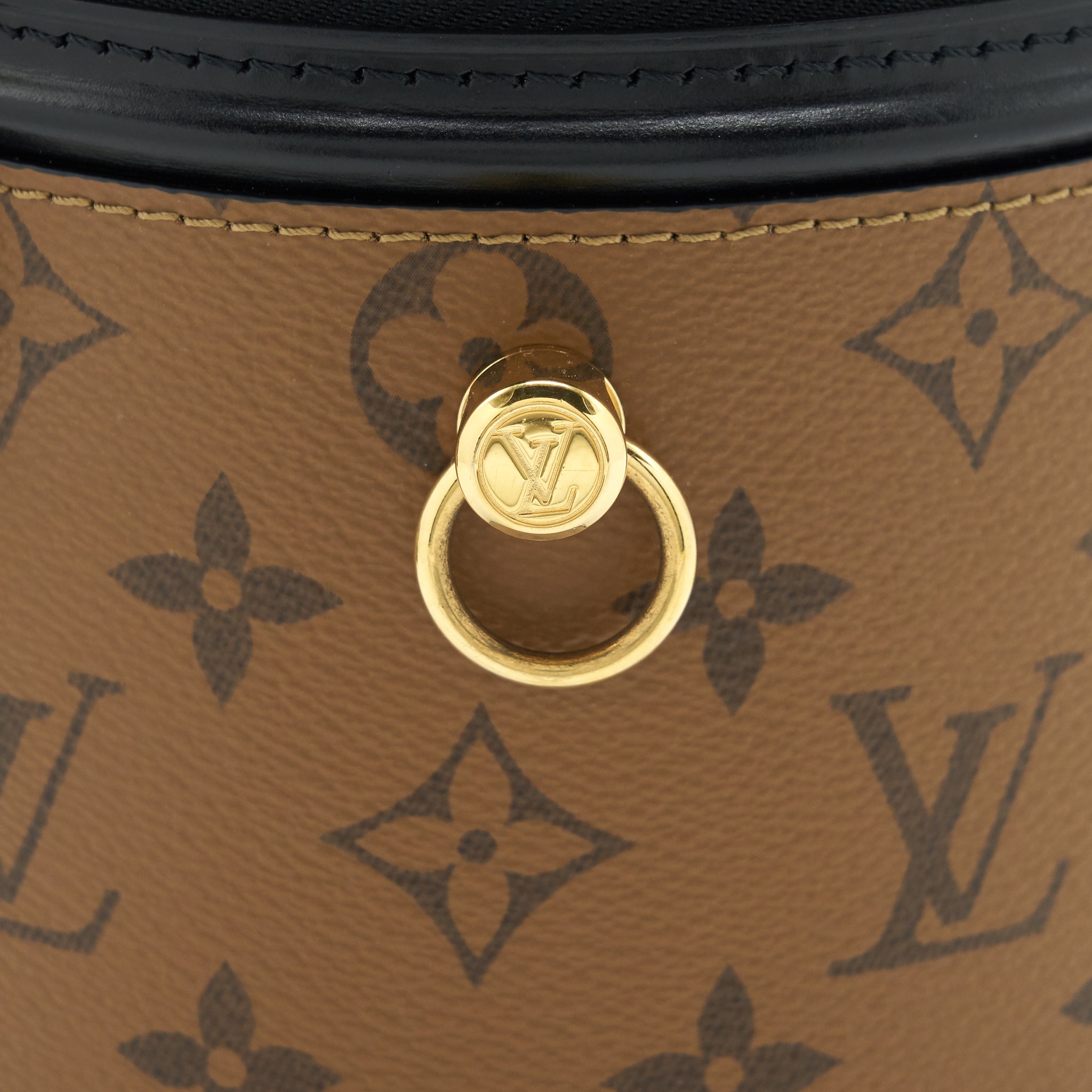 louis-vuitton-cannes-bucket-monogram-reverse