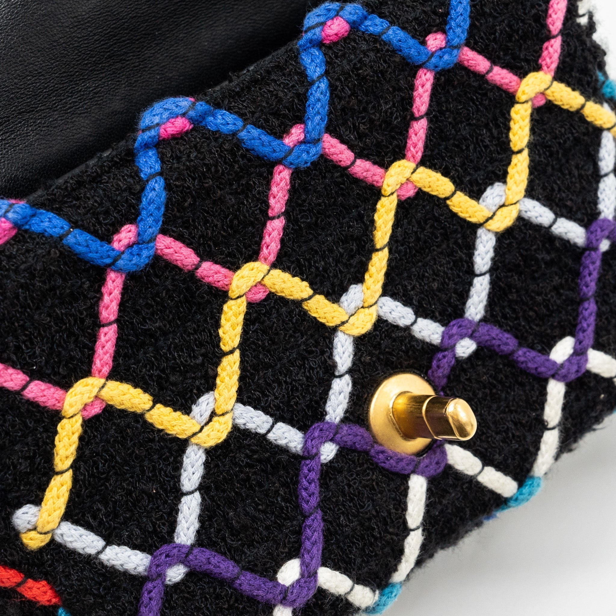 chanel-22s-pearl-crush-mini-square-flap-bag-fabric-tweed-black-multicolor-ghw-microchip