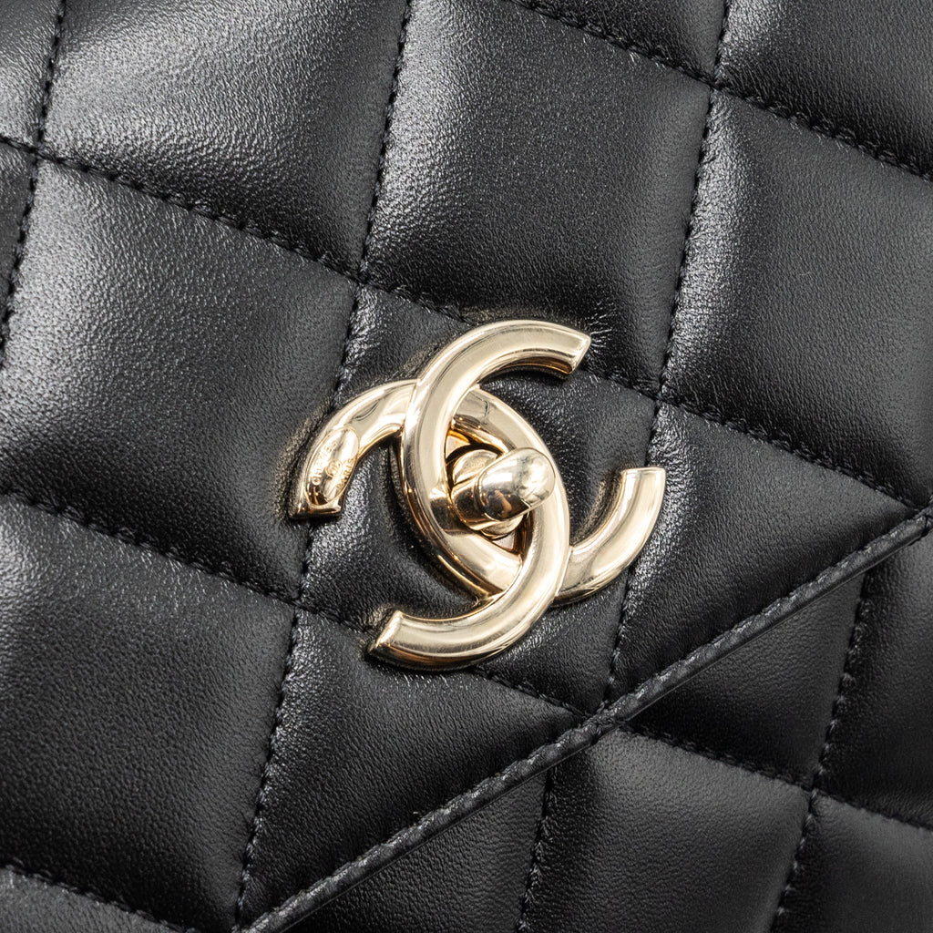 chanel-trendy-cc-flap-bag-with-top-handle-lambskin-black-lghw-microchip