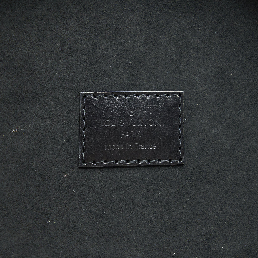louis-vuitton-cannes-bucket-monogram-reverse