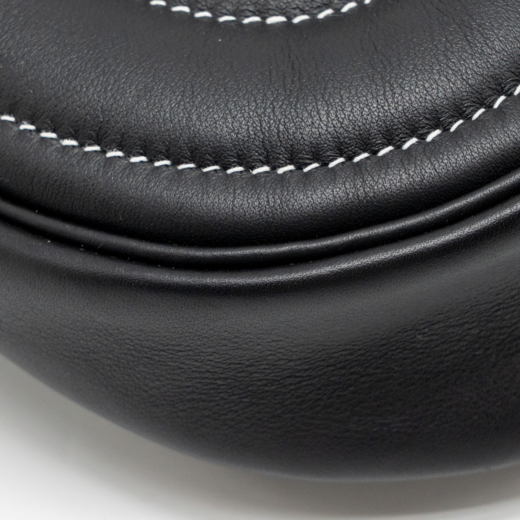 hermes-in-the-loop-swift-black-stamp-z