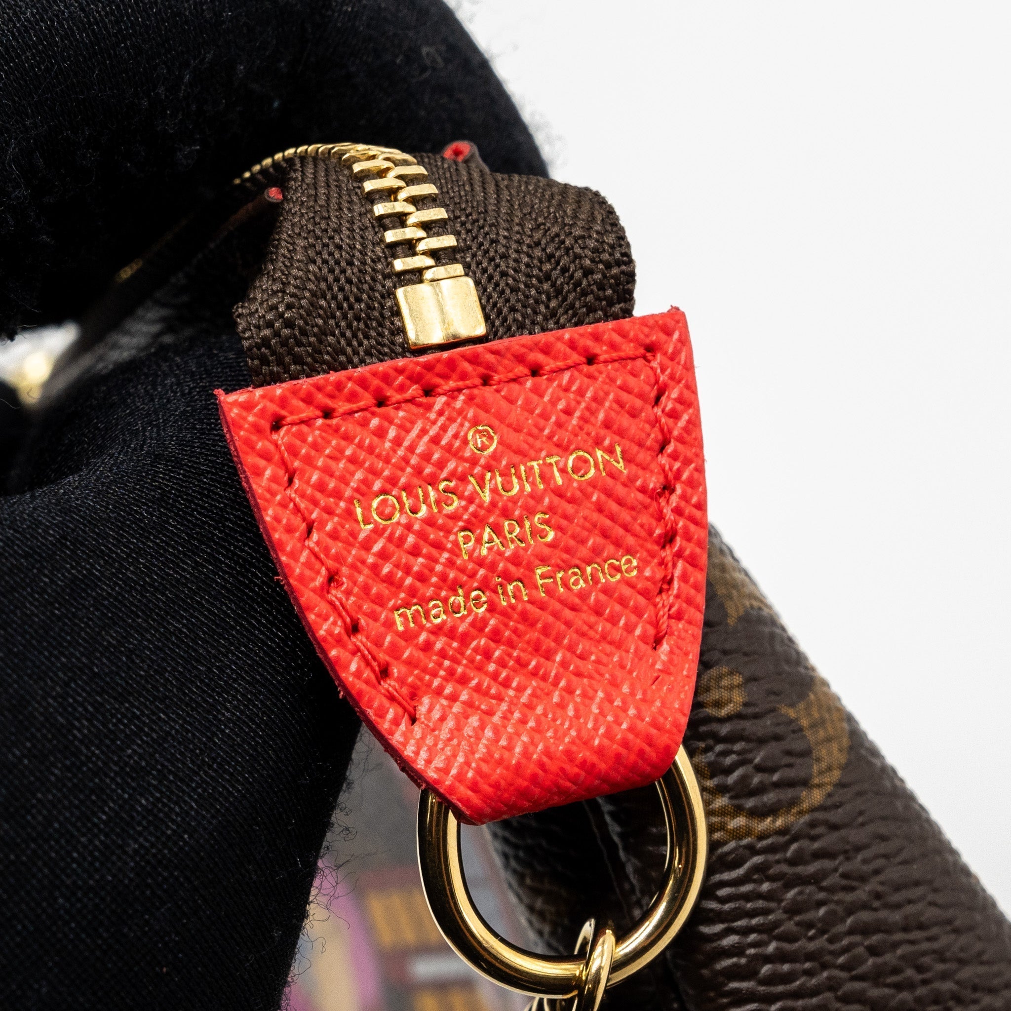 louis-vuitton-pochette-metis-monogram-canvas-ghw-13
