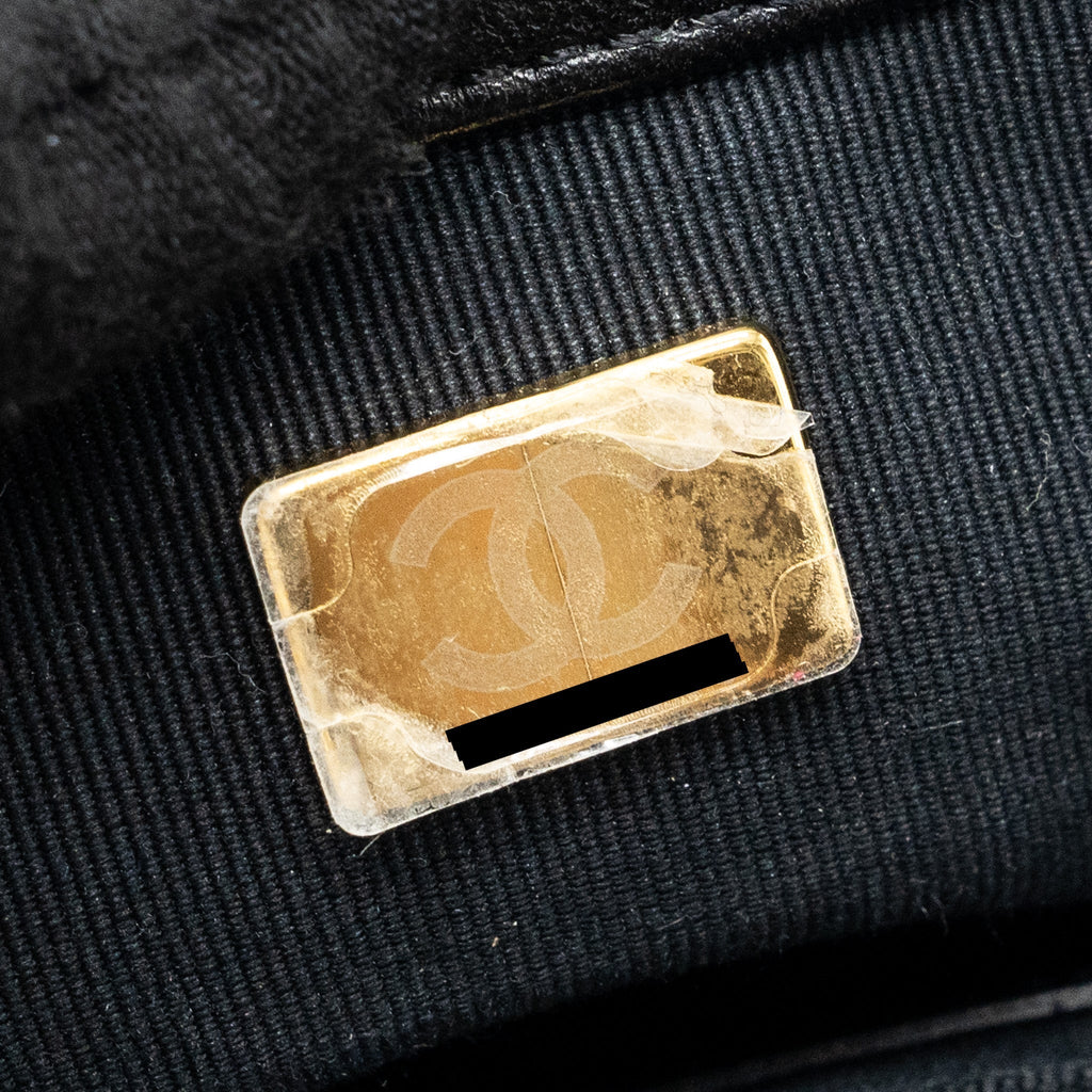 chanel-22s-pearl-crush-mini-square-flap-bag-fabric-tweed-black-multicolor-ghw-microchip