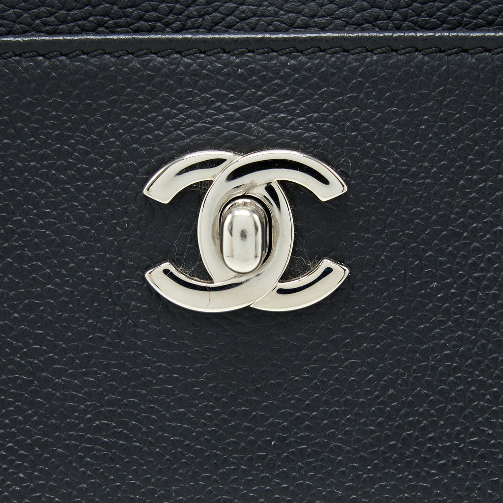 chanel-cerf-tote-bag-grained-calfskin-black-shw