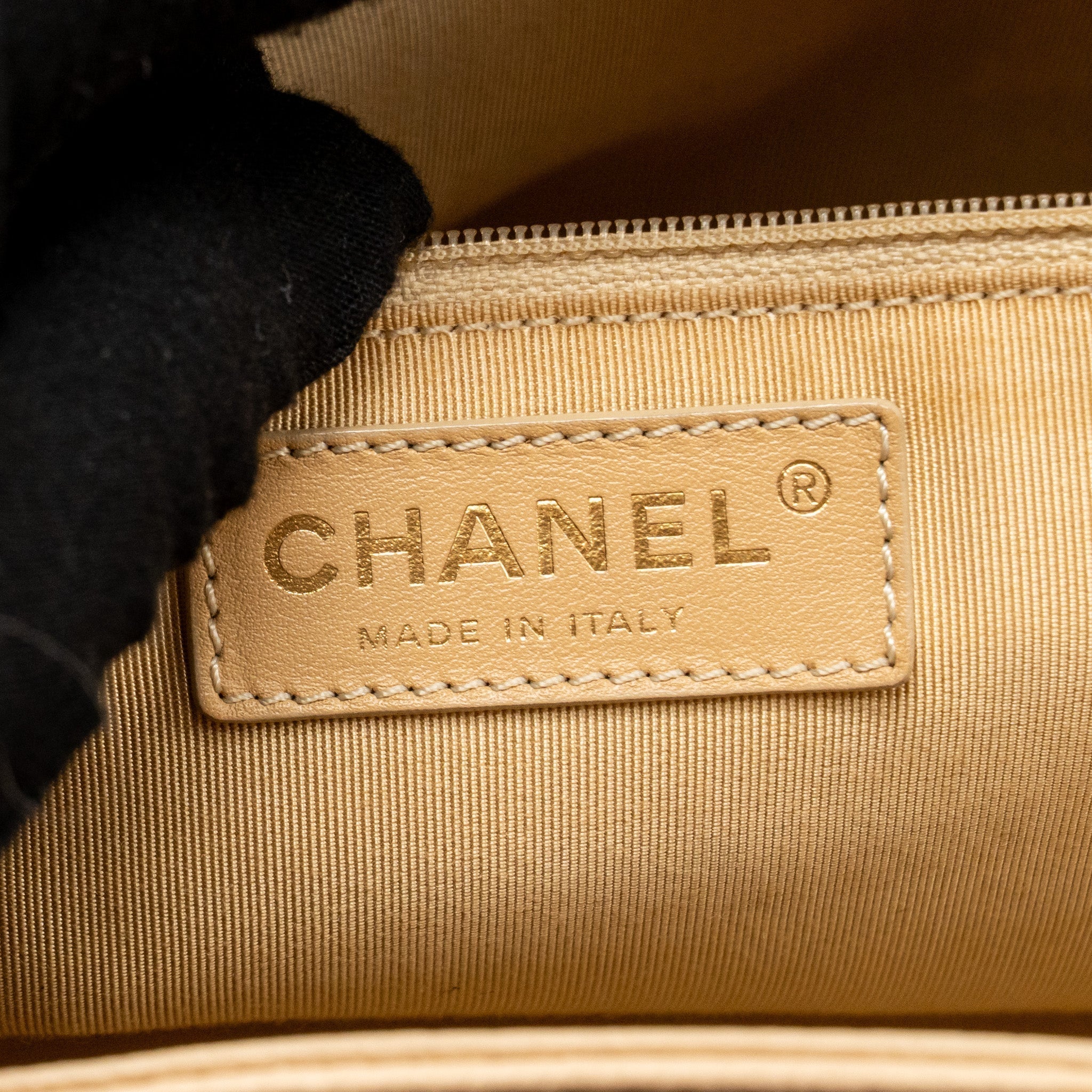 chanel-cerf-tote-bag-caviar-beige-ghw