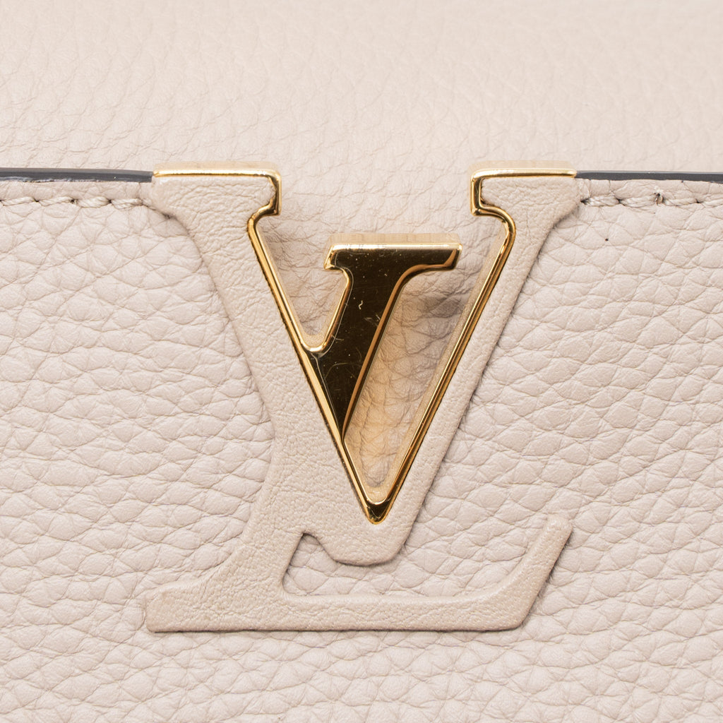 louis-vuitton-capucines-bb-taurillon-galet-ghw-1
