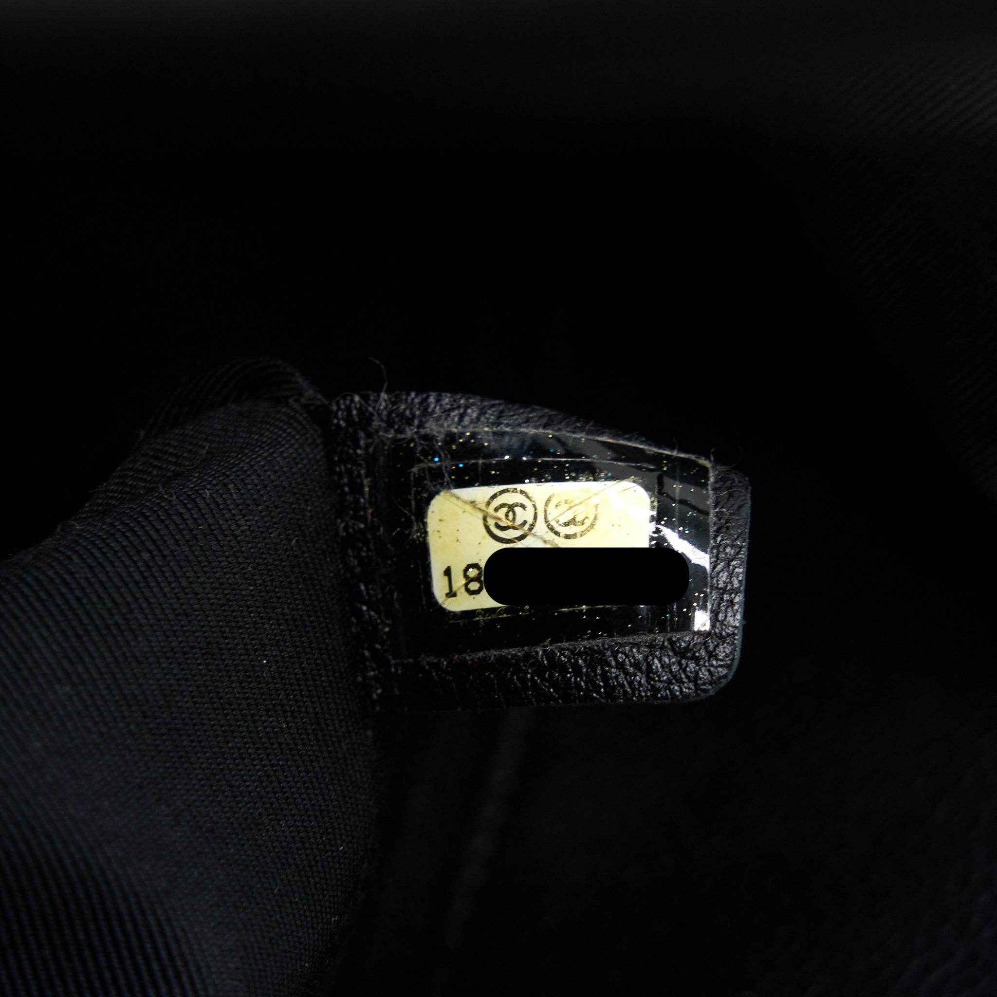chanel-cerf-tote-bag-grained-calfskin-black-shw