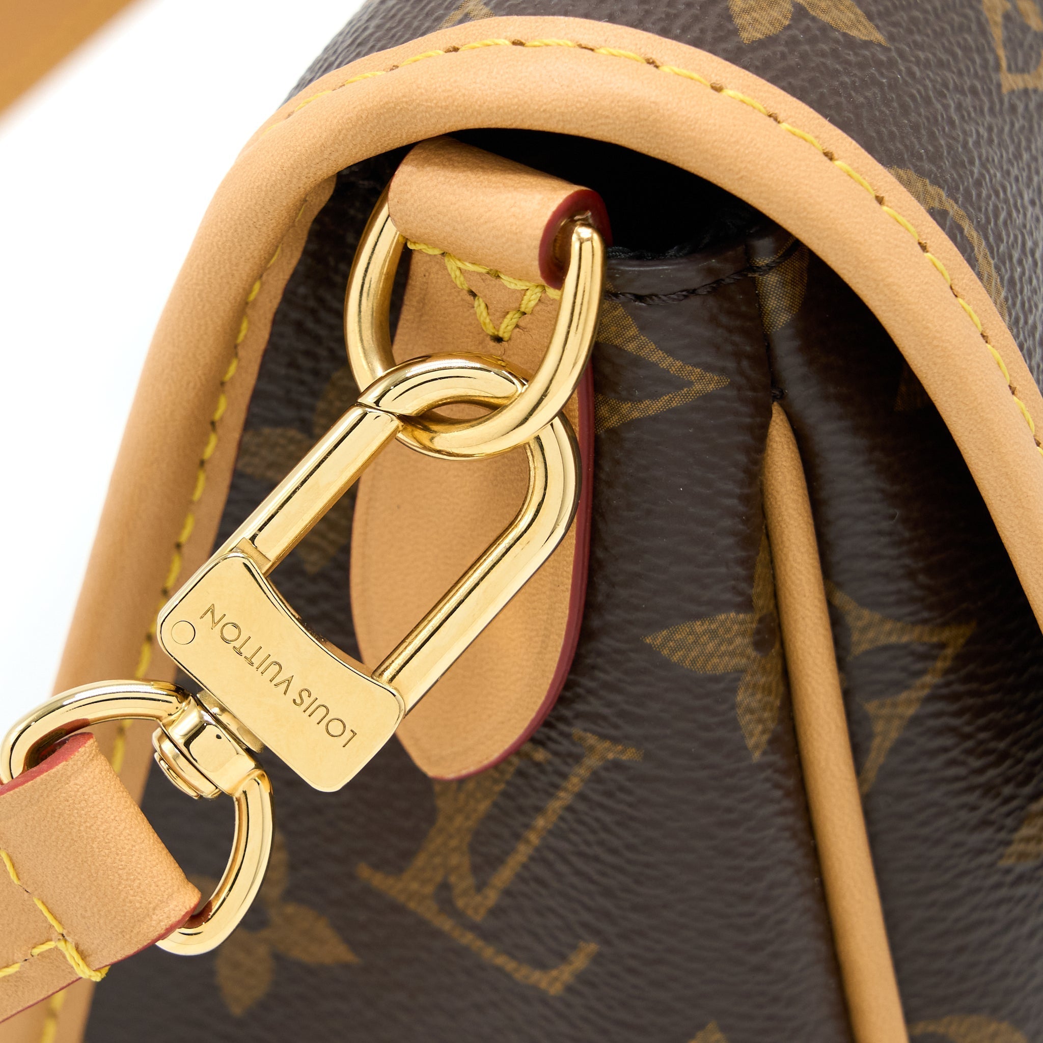 louis-vuitton-diane-bag-monogram-canvas-ghw
