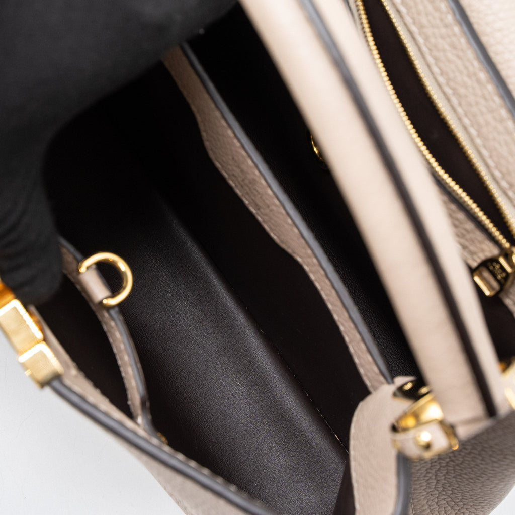 louis-vuitton-capucines-bb-taurillon-galet-ghw-1