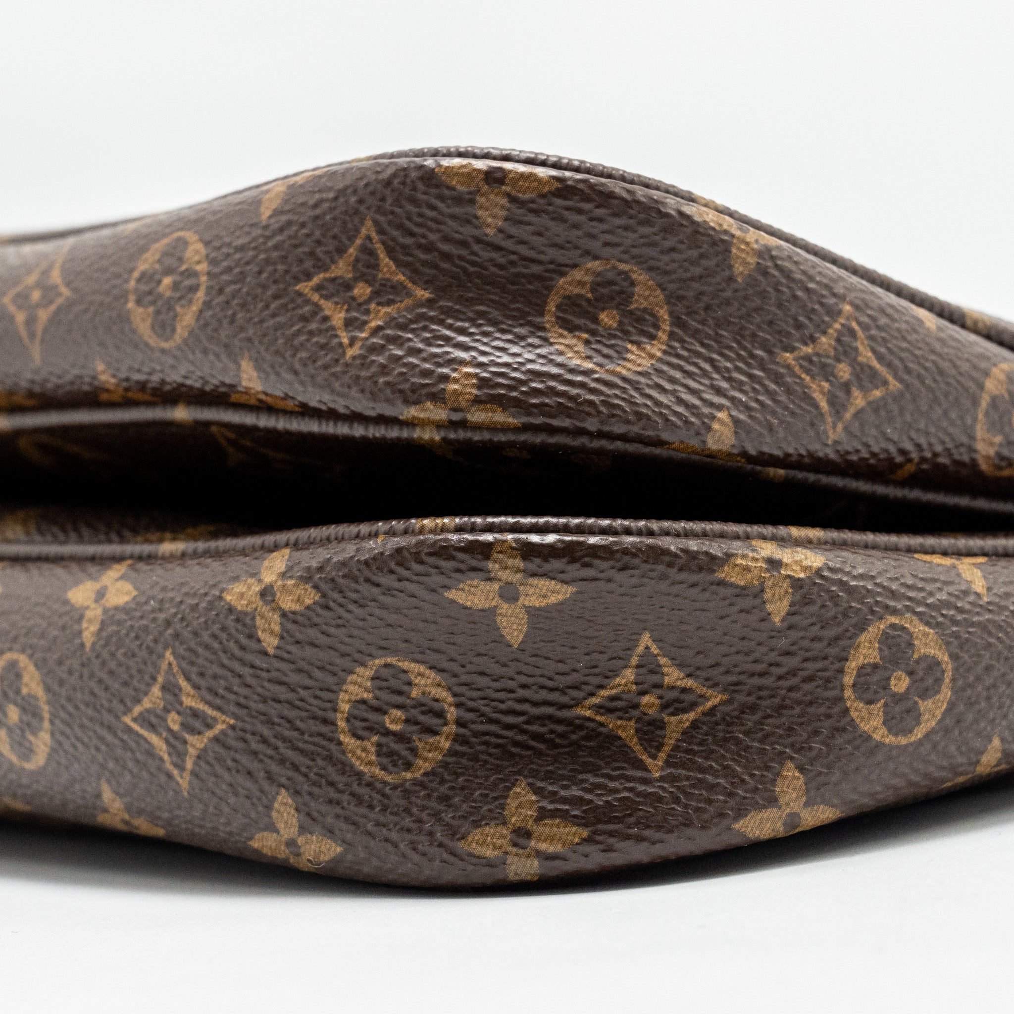 louis-vuitton-multi-pochette-monogram-canvas-khaki-strap-ghw-5