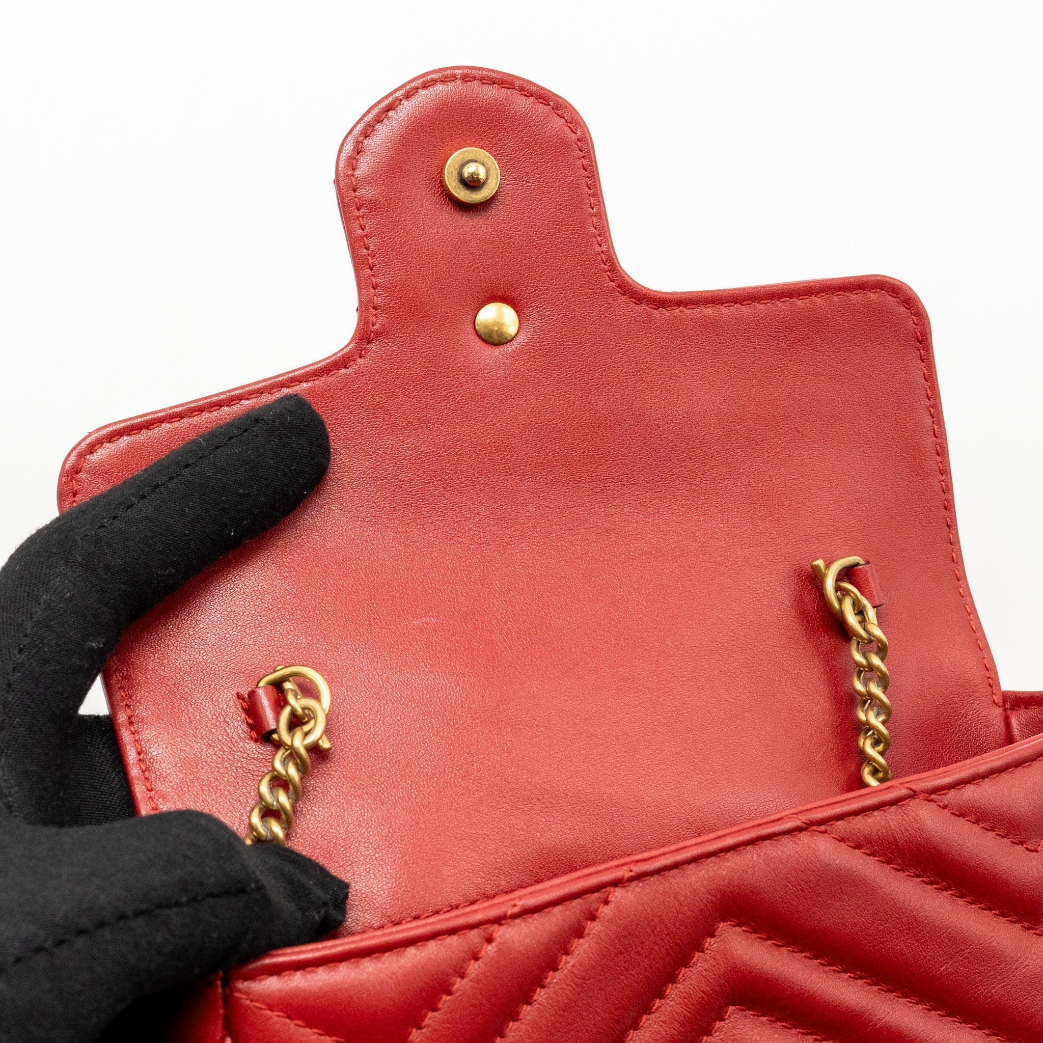 gucci-gg-marmont-super-mini-bag-matelasse-calfskin-red-brushed-ghw