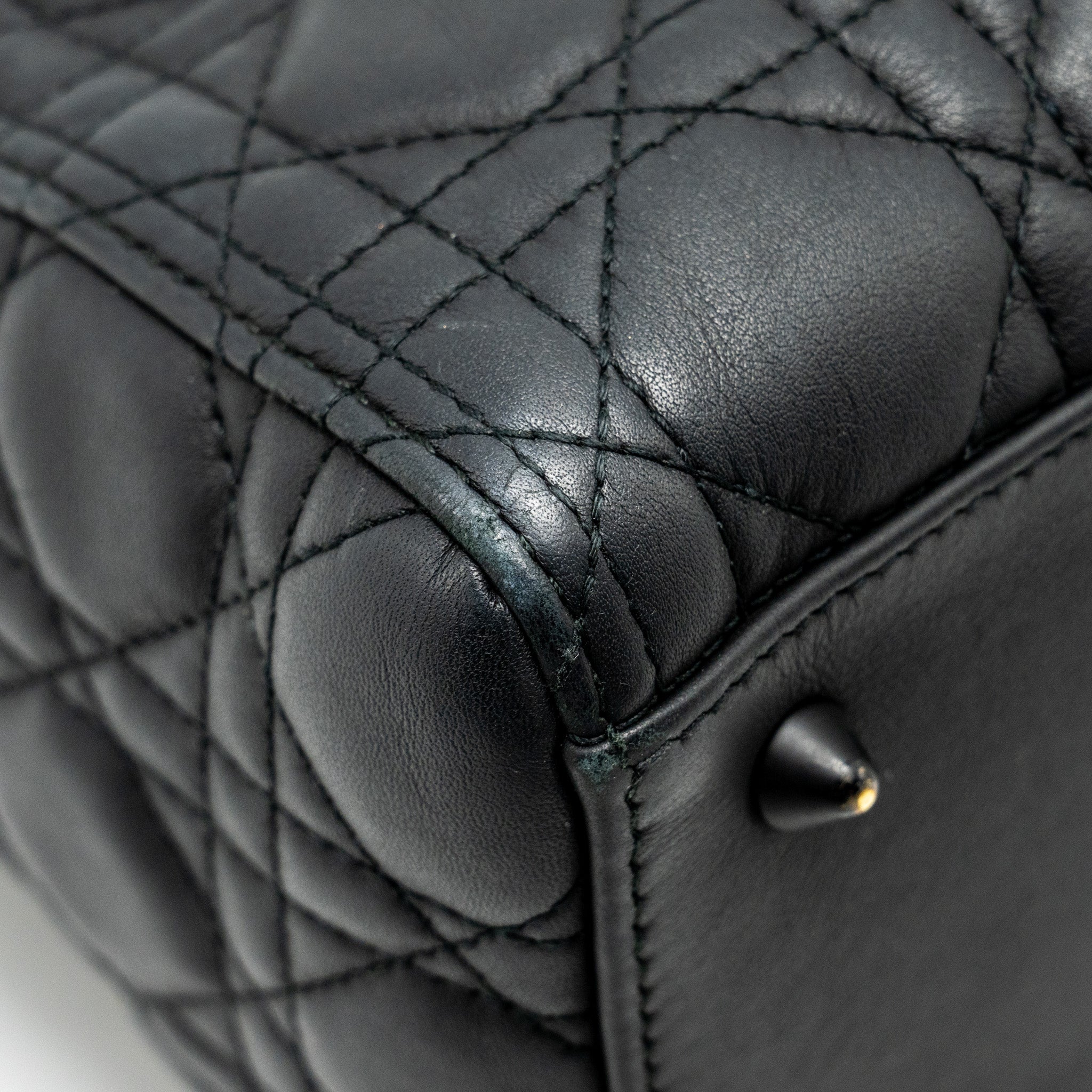 dior-medium-lady-dior-ultramatte-cannage-calfskin-so-black