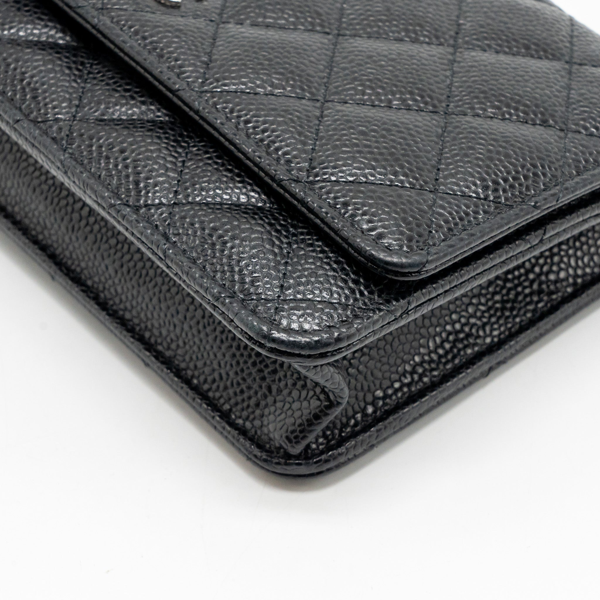 chanel-classic-wallet-on-chain-caviar-black-shw-microchip-9