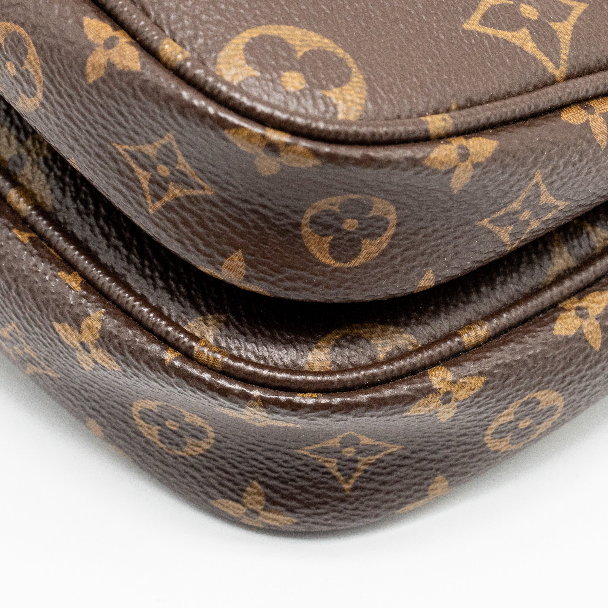 louis-vuitton-multi-pochette-monogram-canvas-khaki-strap-ghw-5