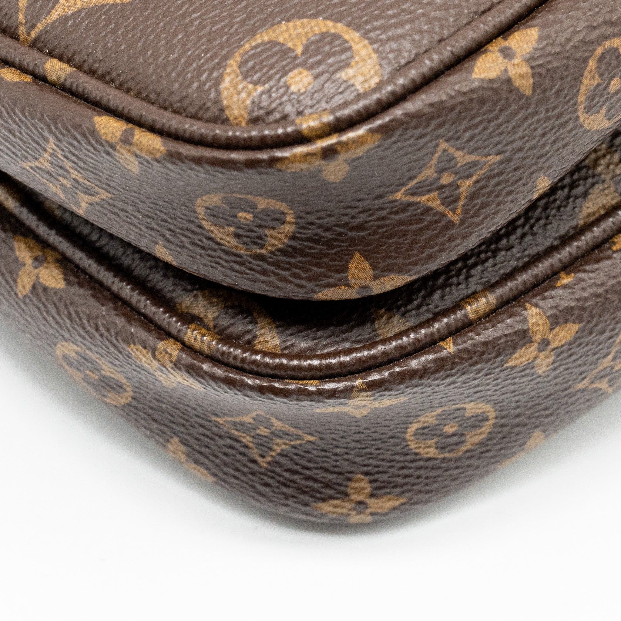 louis-vuitton-multi-pochette-monogram-canvas-khaki-strap-ghw-5