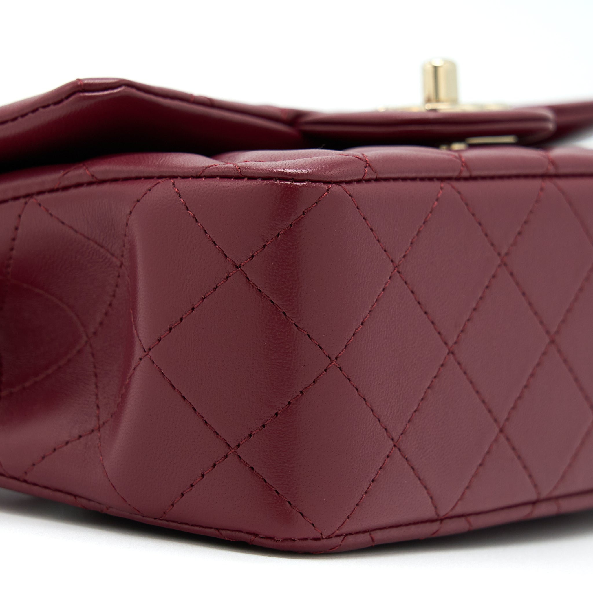 chanel-22a-top-handle-mini-rectangular-flap-bag-burgundy-lghw