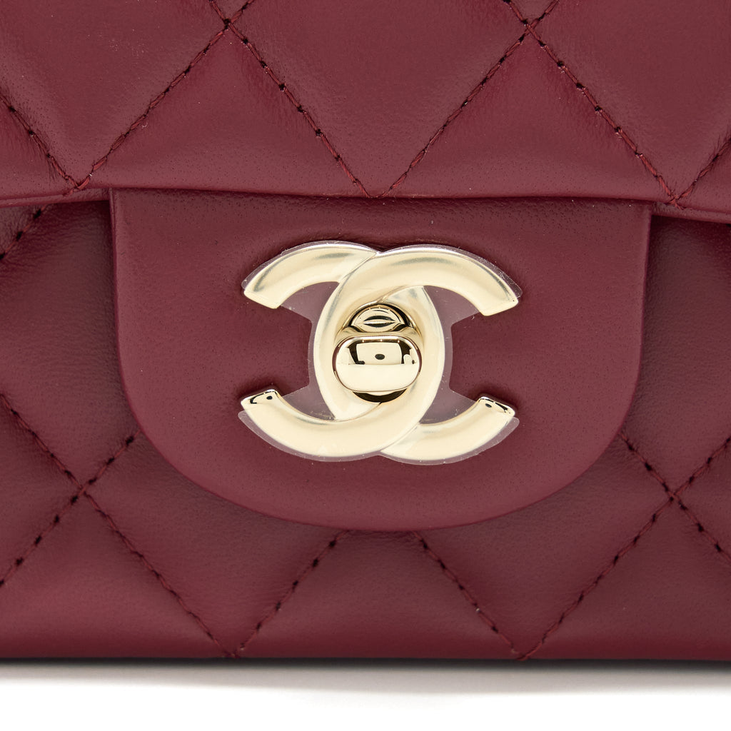 chanel-22a-top-handle-mini-rectangular-flap-bag-burgundy-lghw
