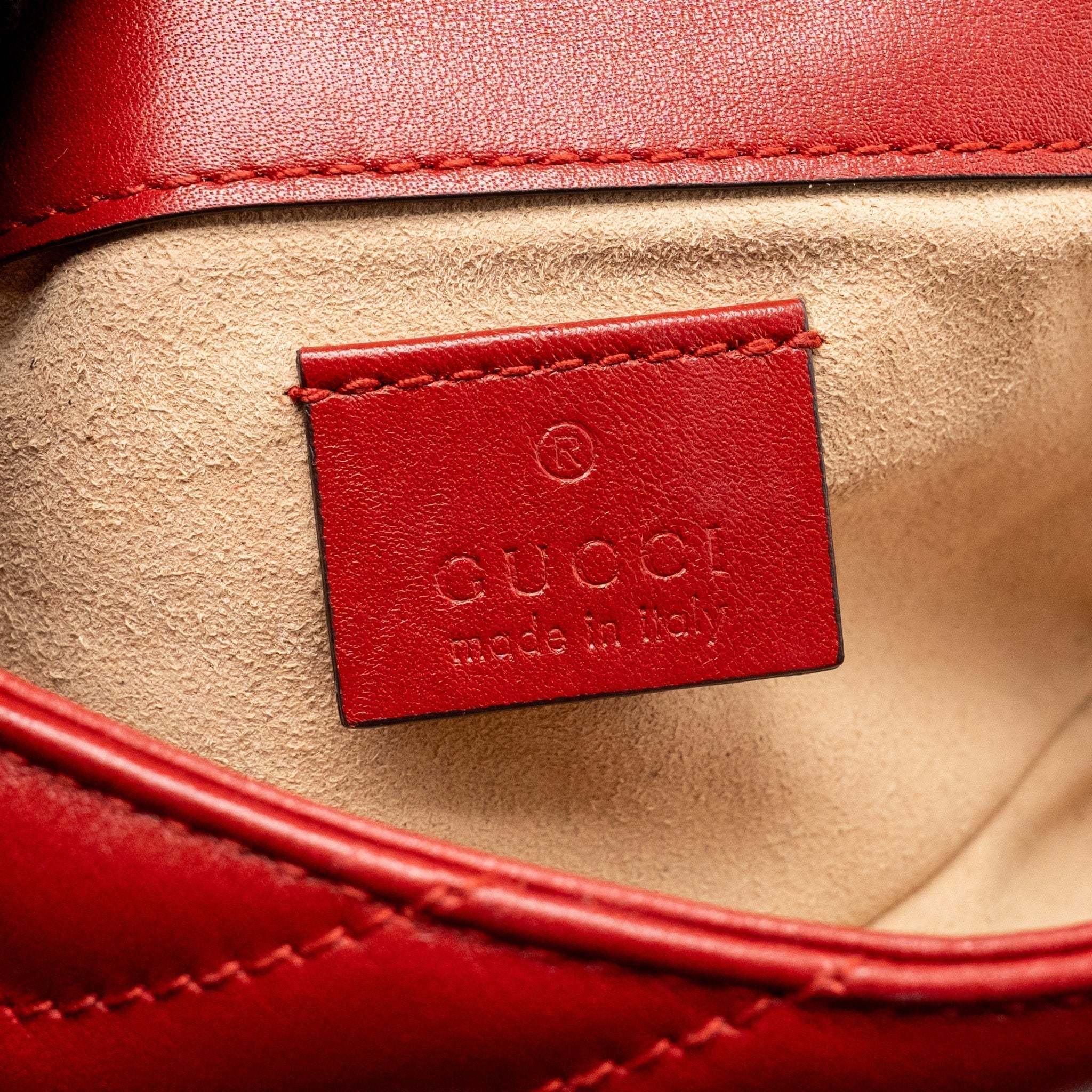 gucci-gg-marmont-super-mini-bag-matelasse-calfskin-red-brushed-ghw