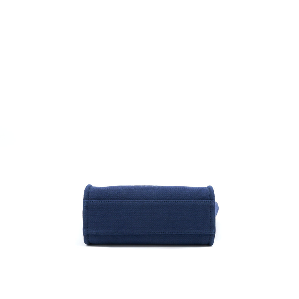 chanel-pm-deauville-tote-bag-canvas-navy-shw-microchip