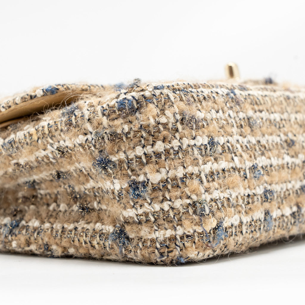 chanel-medium-classic-double-flap-bag-tweed-beige-ecru-grey-lghw