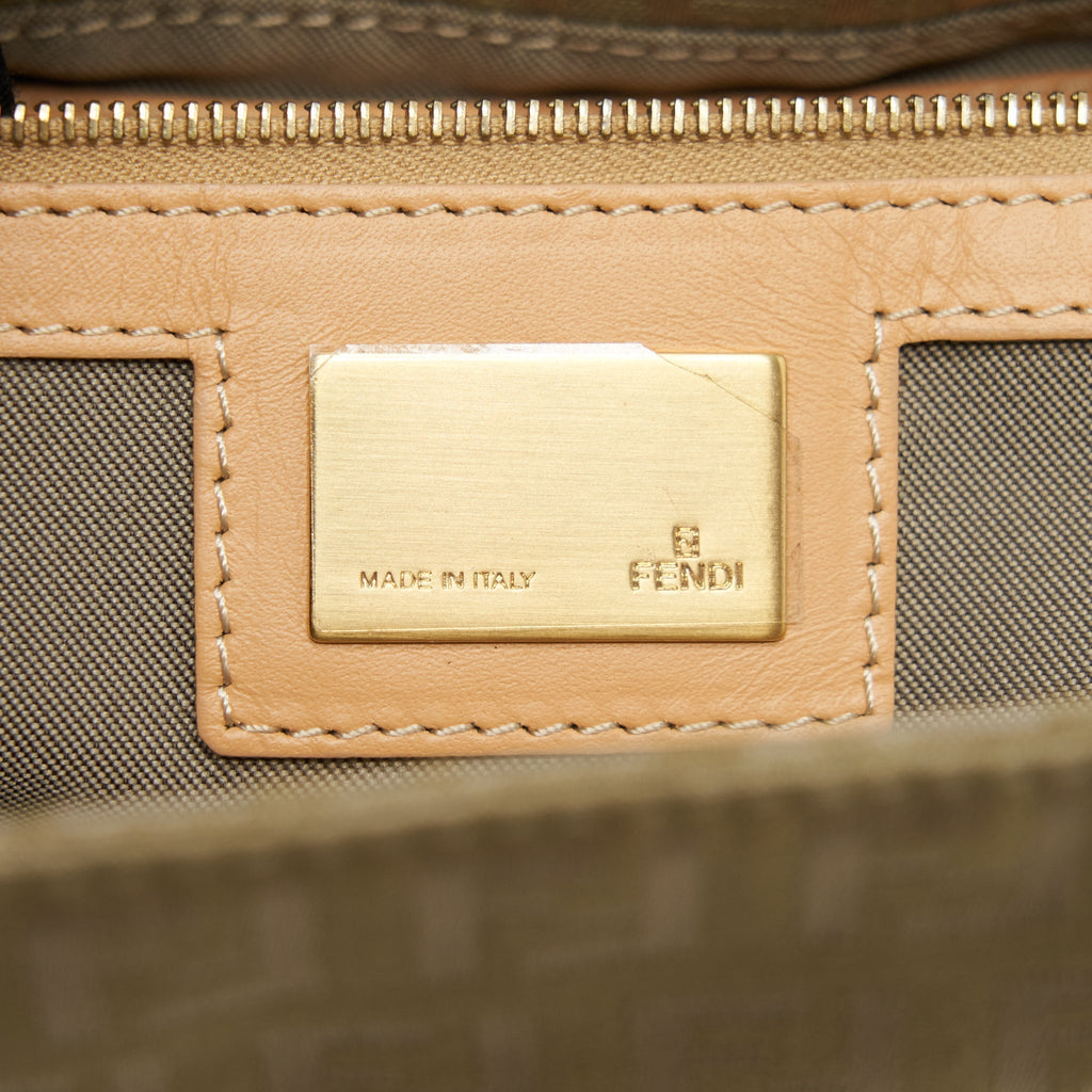 fendi-vintage-baguette-fabric-beige-ghw