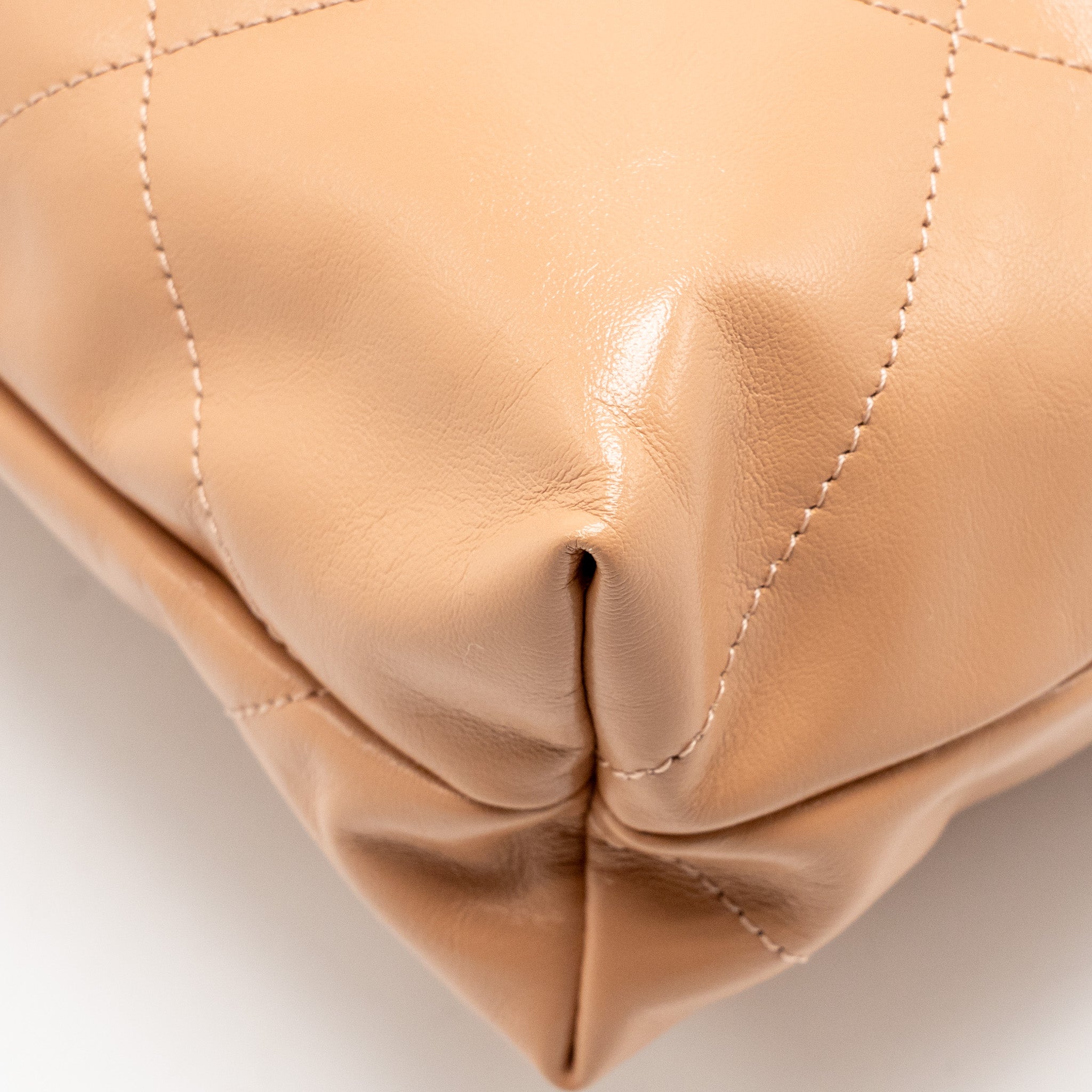 chanel-medium-22-bag-shiny-calfskin-light-beige-ghw-microchip