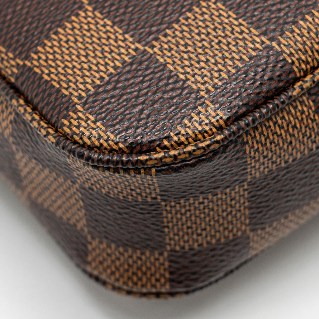 louis-vuitton-pochette-accessoires-damier-ebene-canvas-ghw