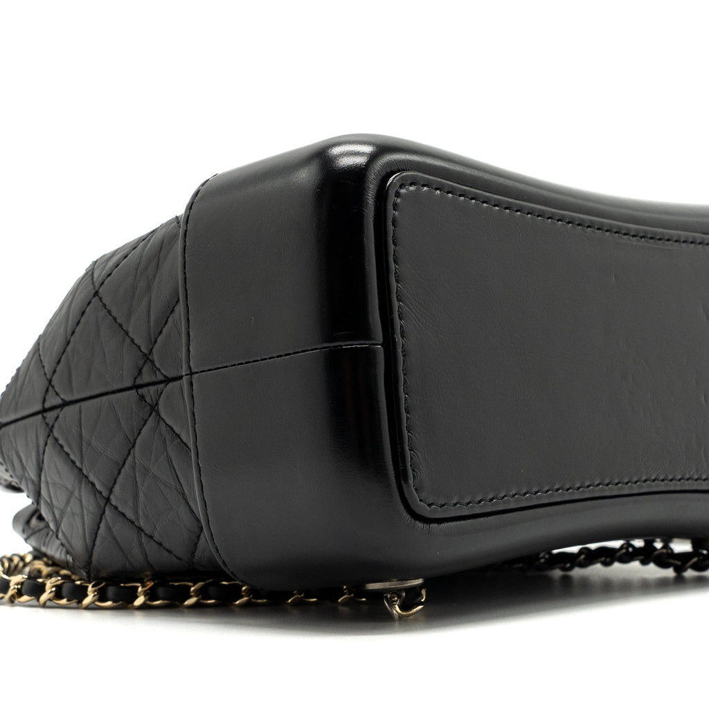chanel-small-gabrielle-backpack-aged-calfskin-black-multicolour-hardwaremicrochip