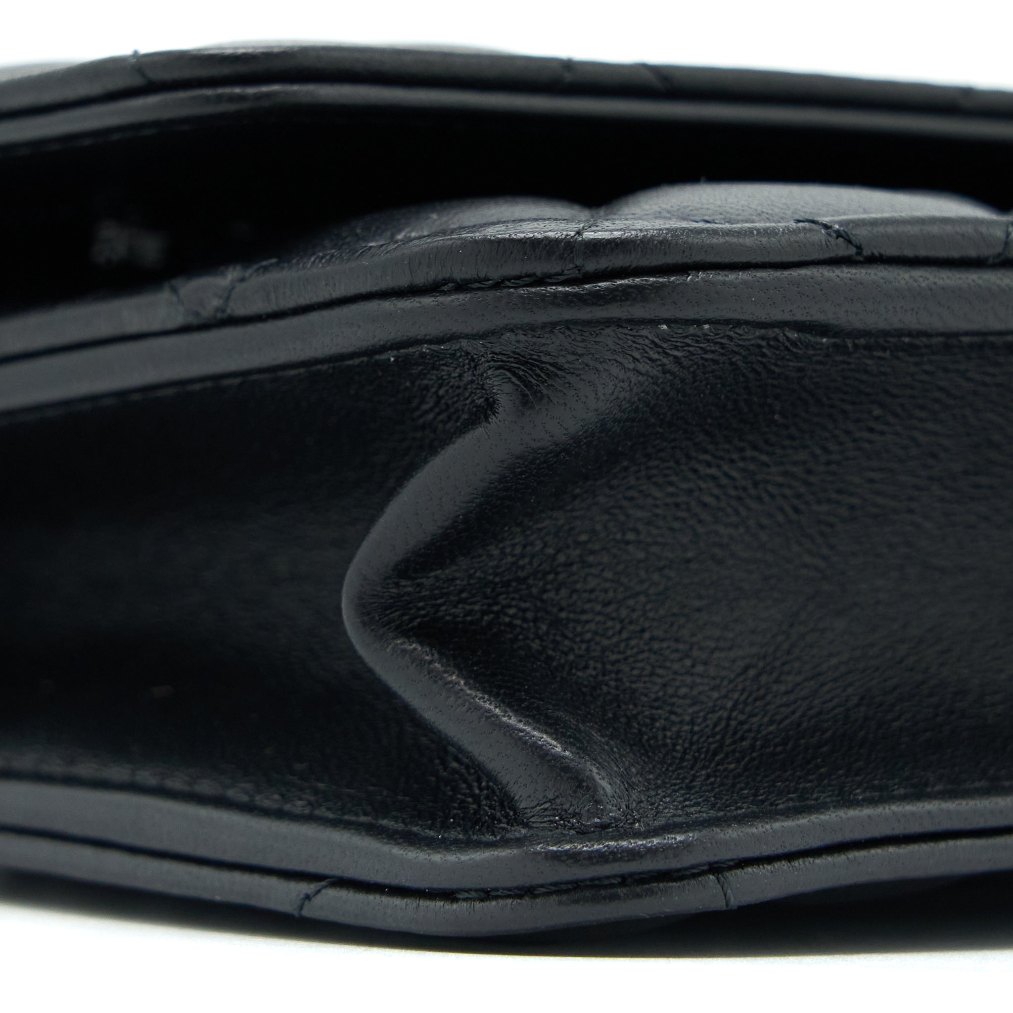 chanel-pearl-crush-wallet-on-chain-lambskin-black-brushed-ghw-microchip
