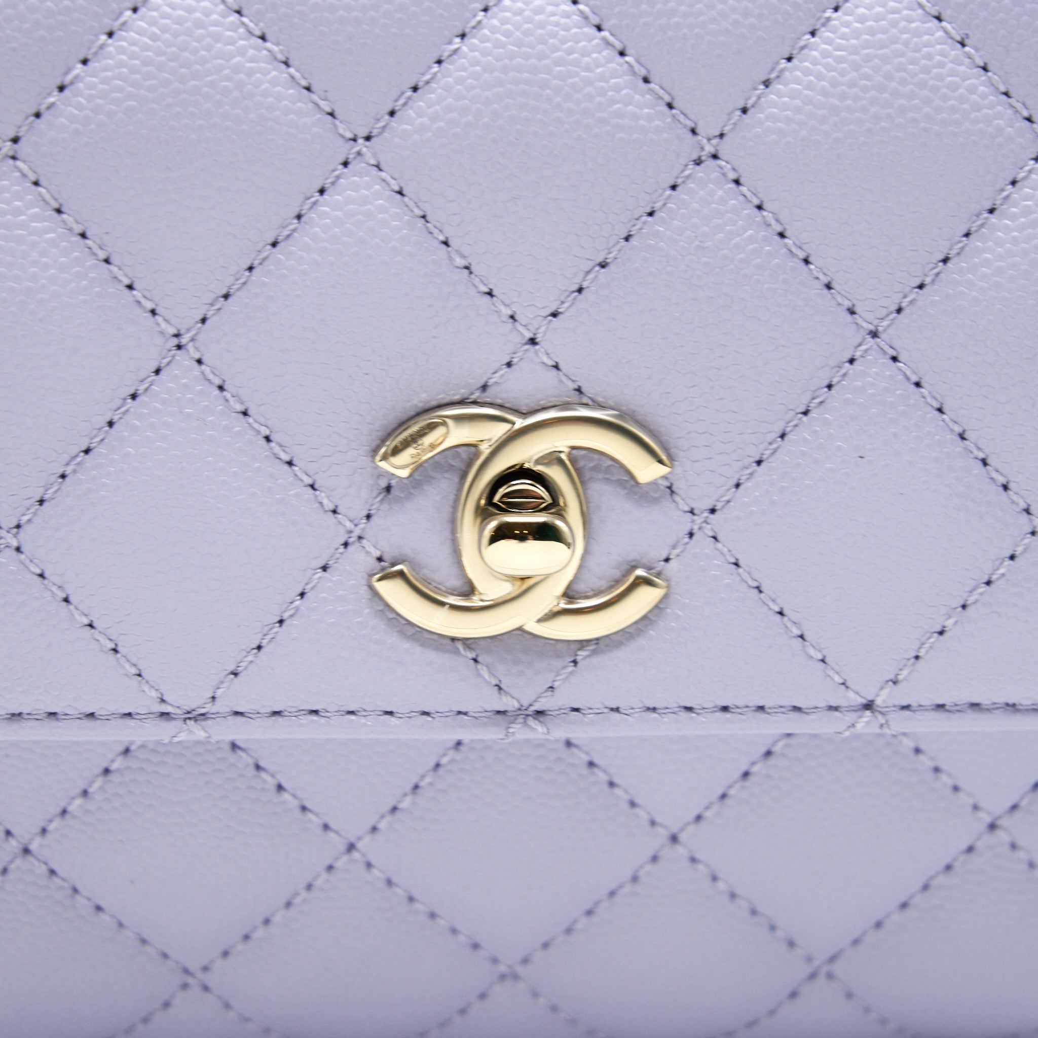chanel-21k-lilac-light-purple-coco-handle-small-24cm-lghw