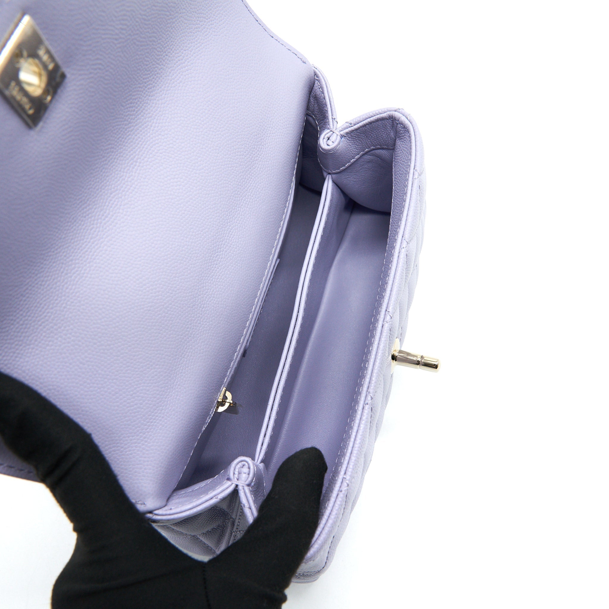 chanel-21k-lilac-light-purple-coco-handle-small-24cm-lghw