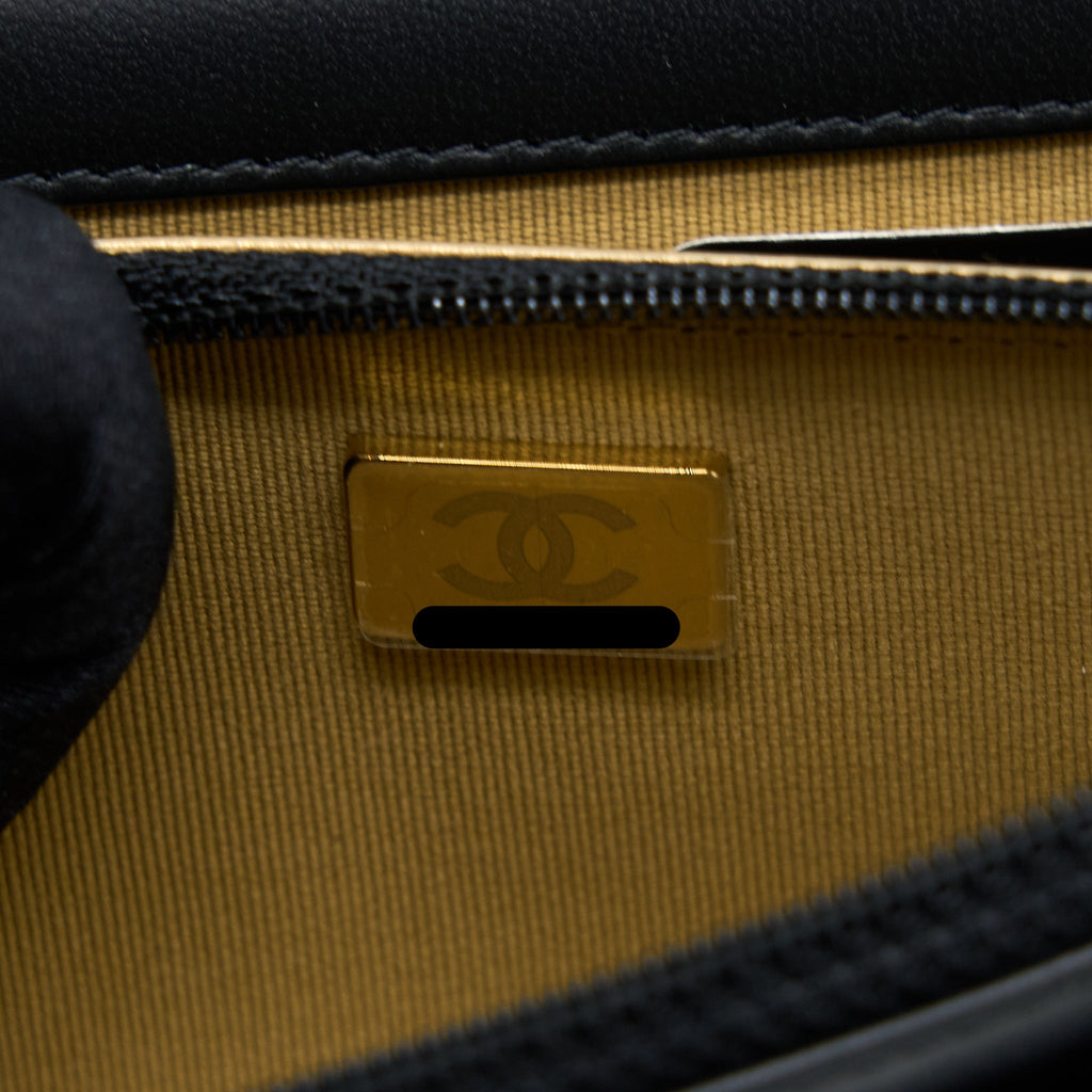 chanel-pearl-crush-wallet-on-chain-lambskin-black-brushed-ghw-microchip