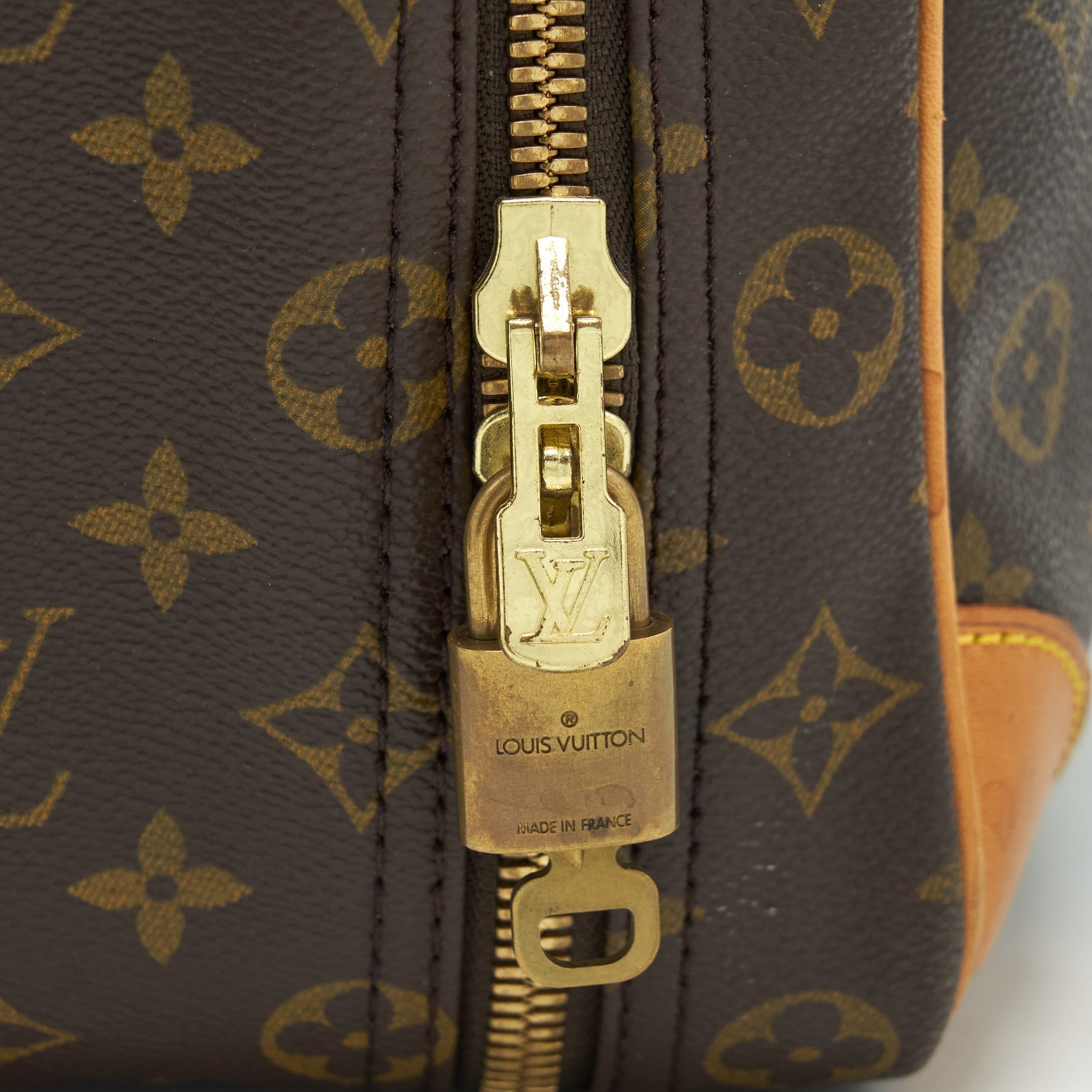 louis-vuitton-vintage-luggage-bag-monogram-canvas-year-1996